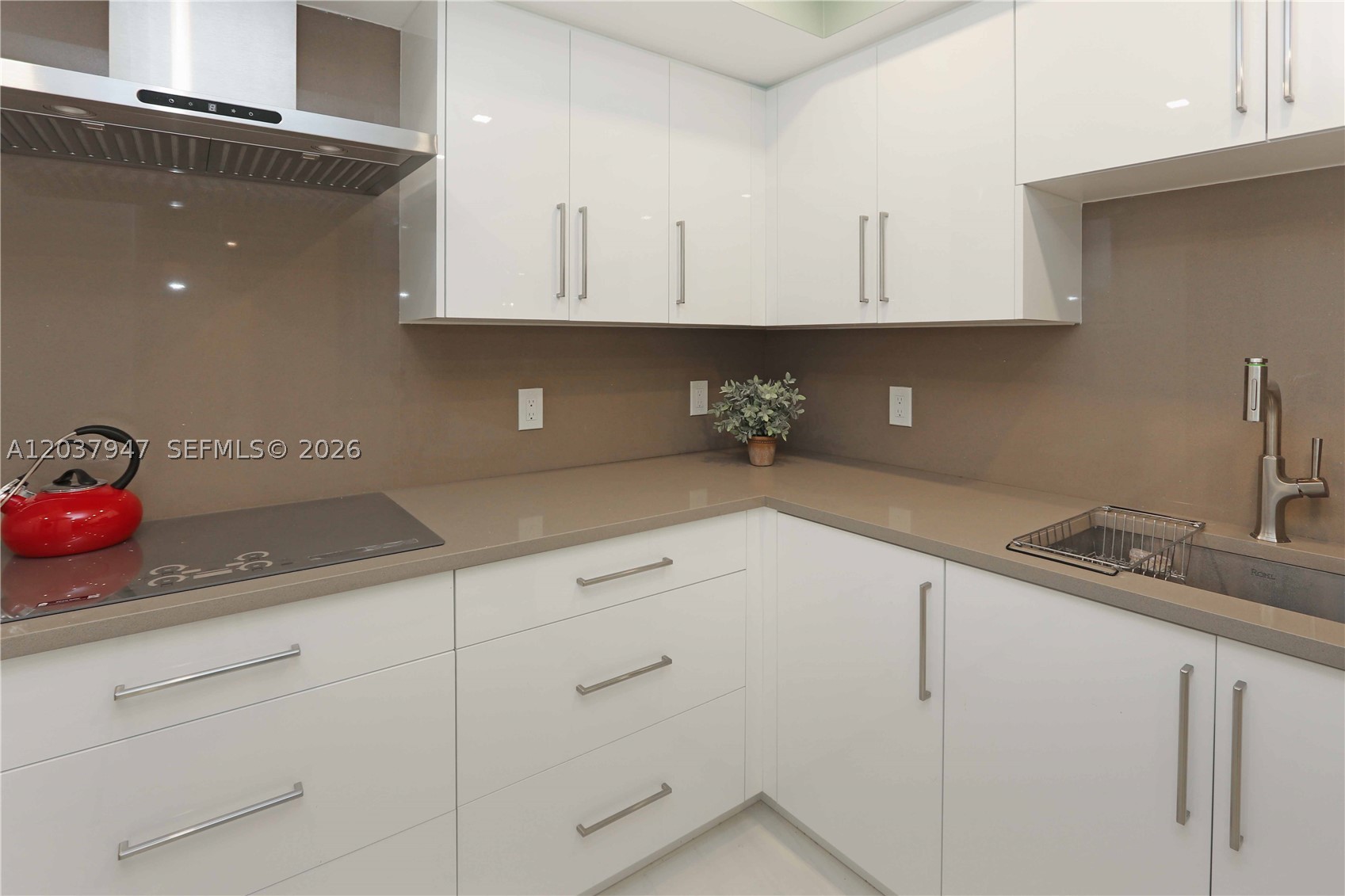 PLAYA DEL MAR CONDO - Residential