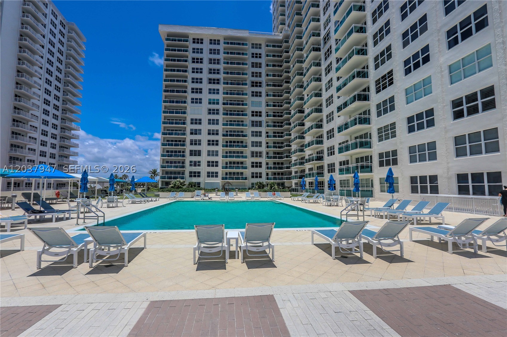 PLAYA DEL MAR CONDO - Residential