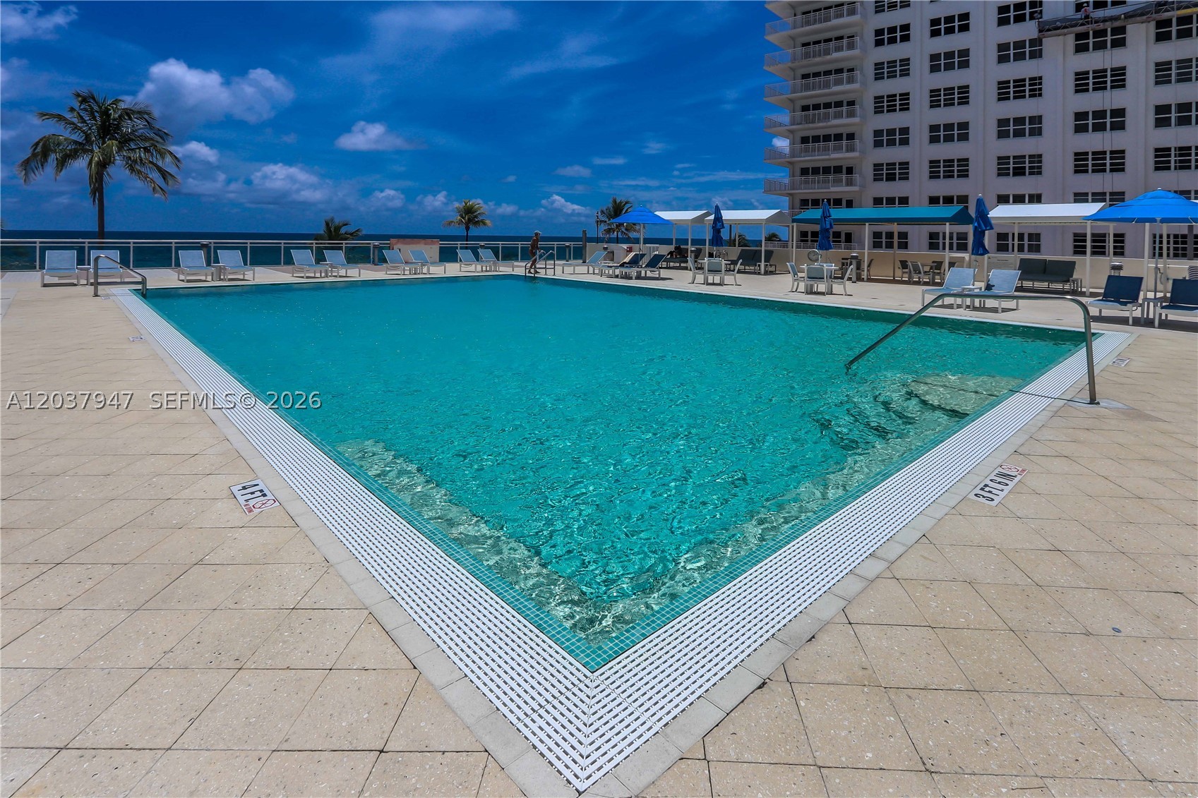 PLAYA DEL MAR CONDO - Residential