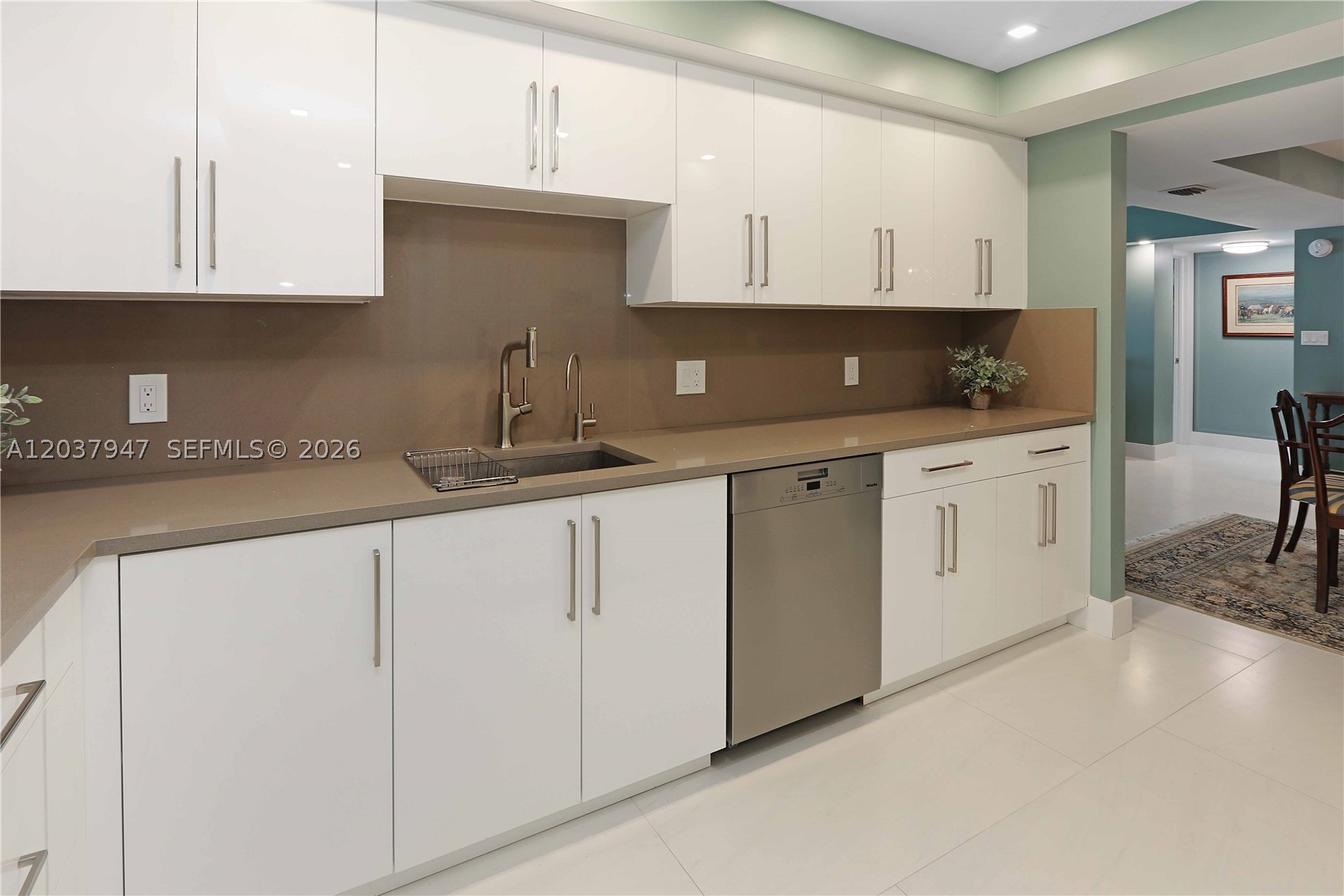 PLAYA DEL MAR CONDO - Residential