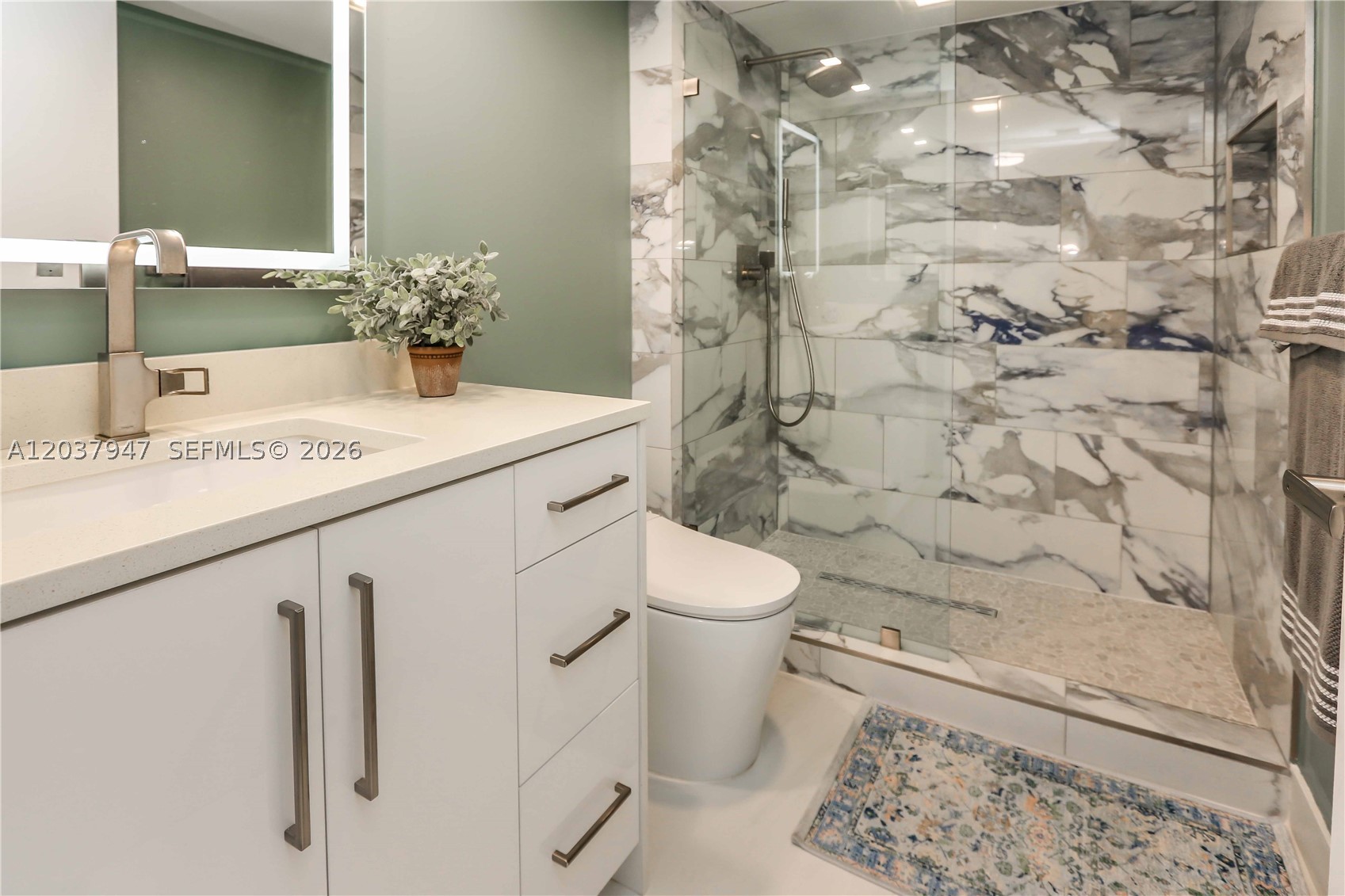 PLAYA DEL MAR CONDO - Residential