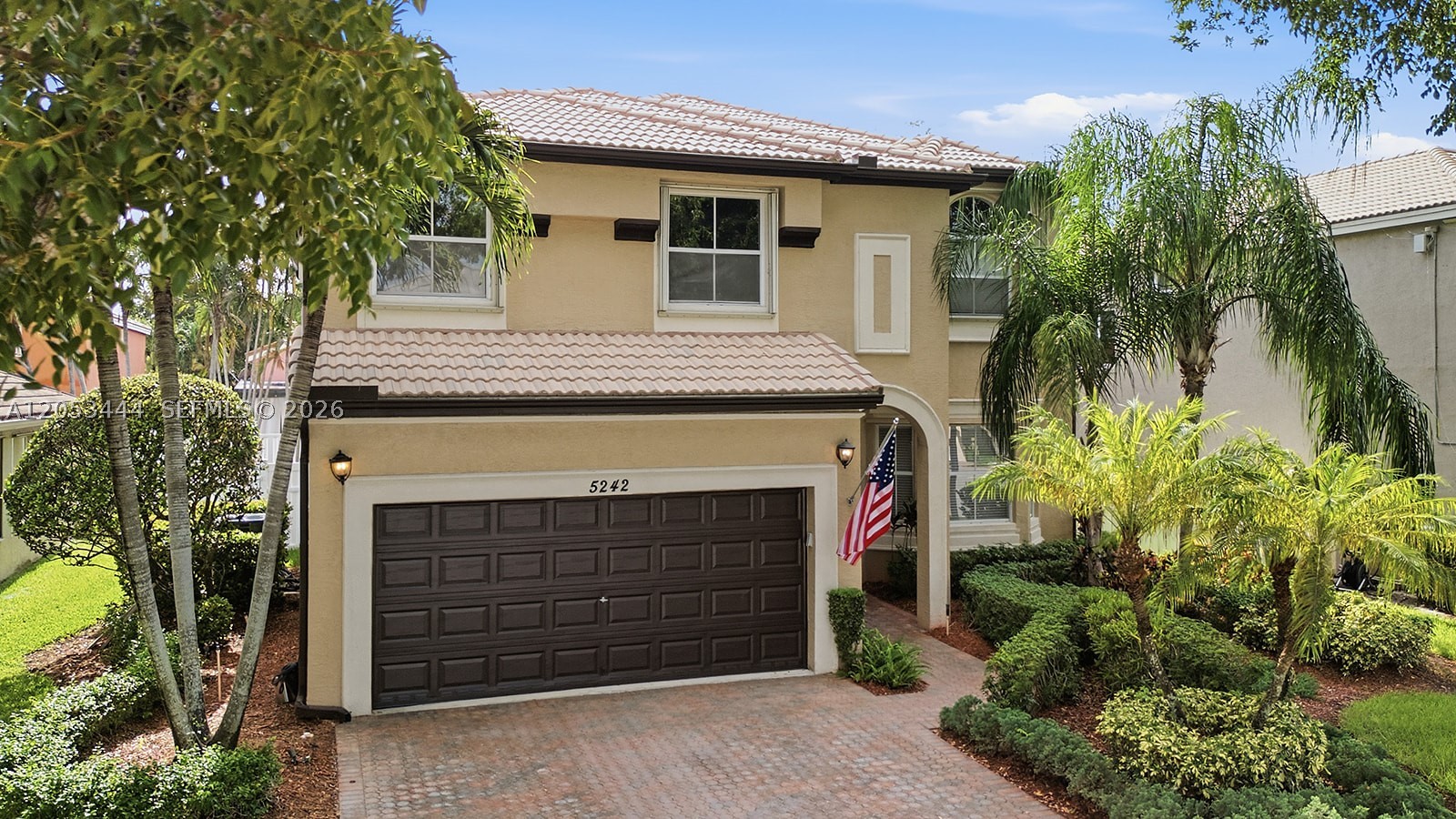RIVIERA ISLES II - Residential