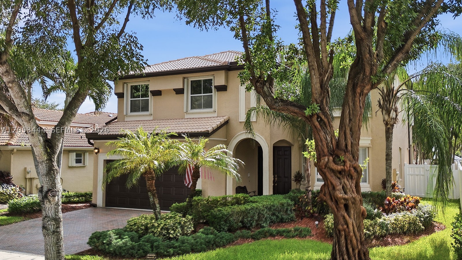 RIVIERA ISLES II - Residential