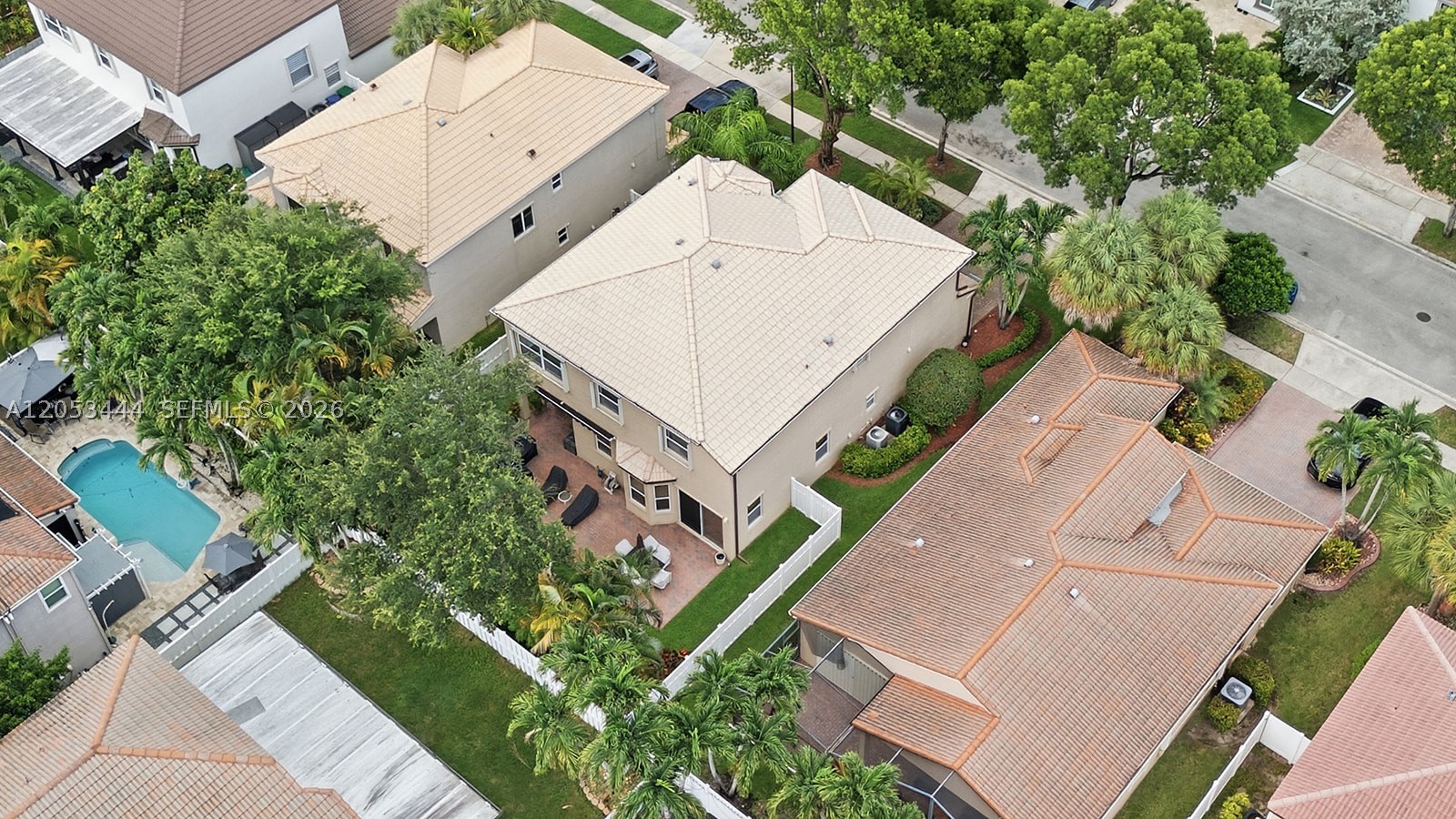 RIVIERA ISLES II - Residential