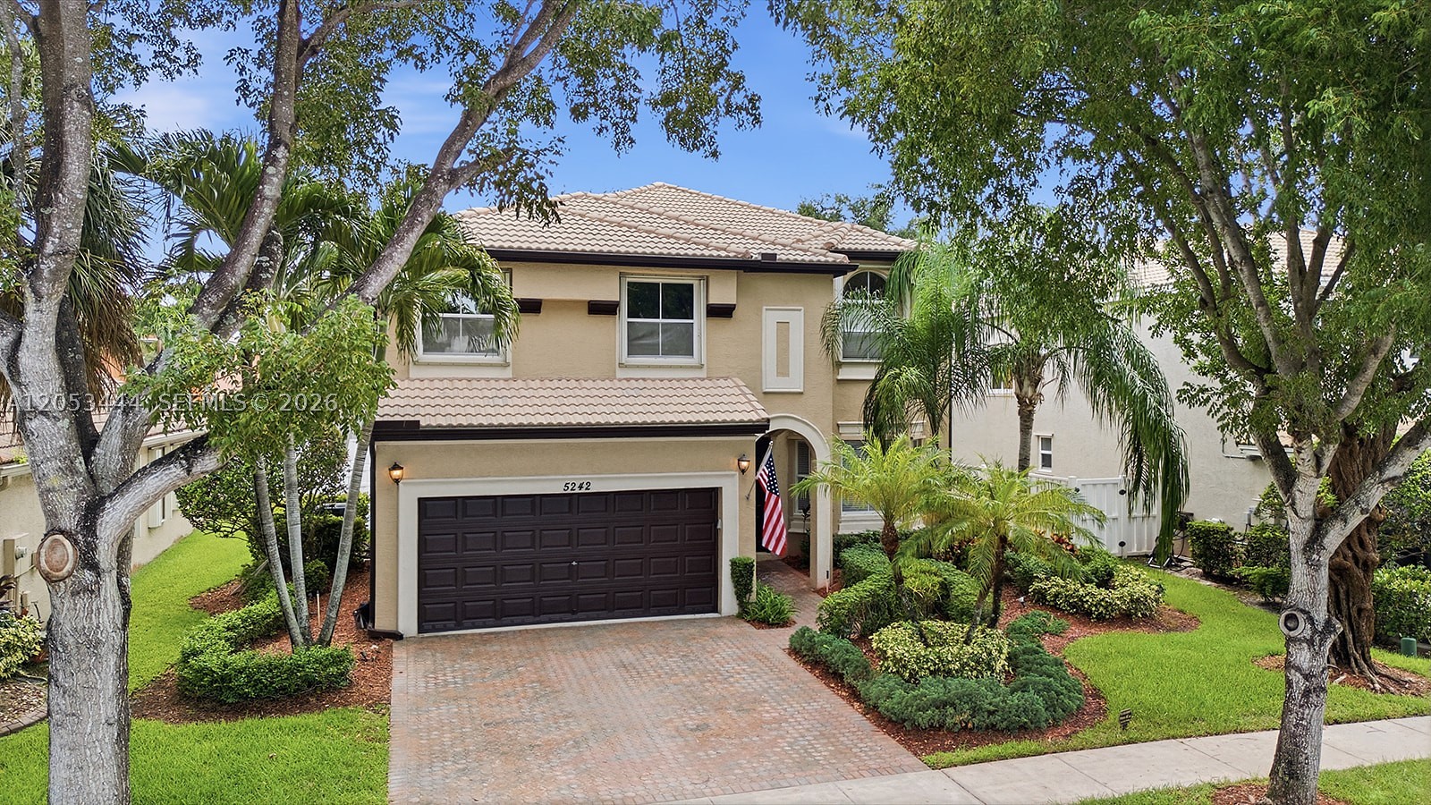RIVIERA ISLES II - Residential