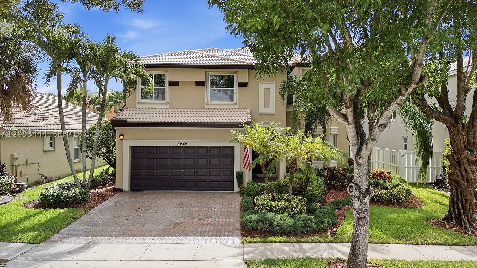 RIVIERA ISLES II - Residential