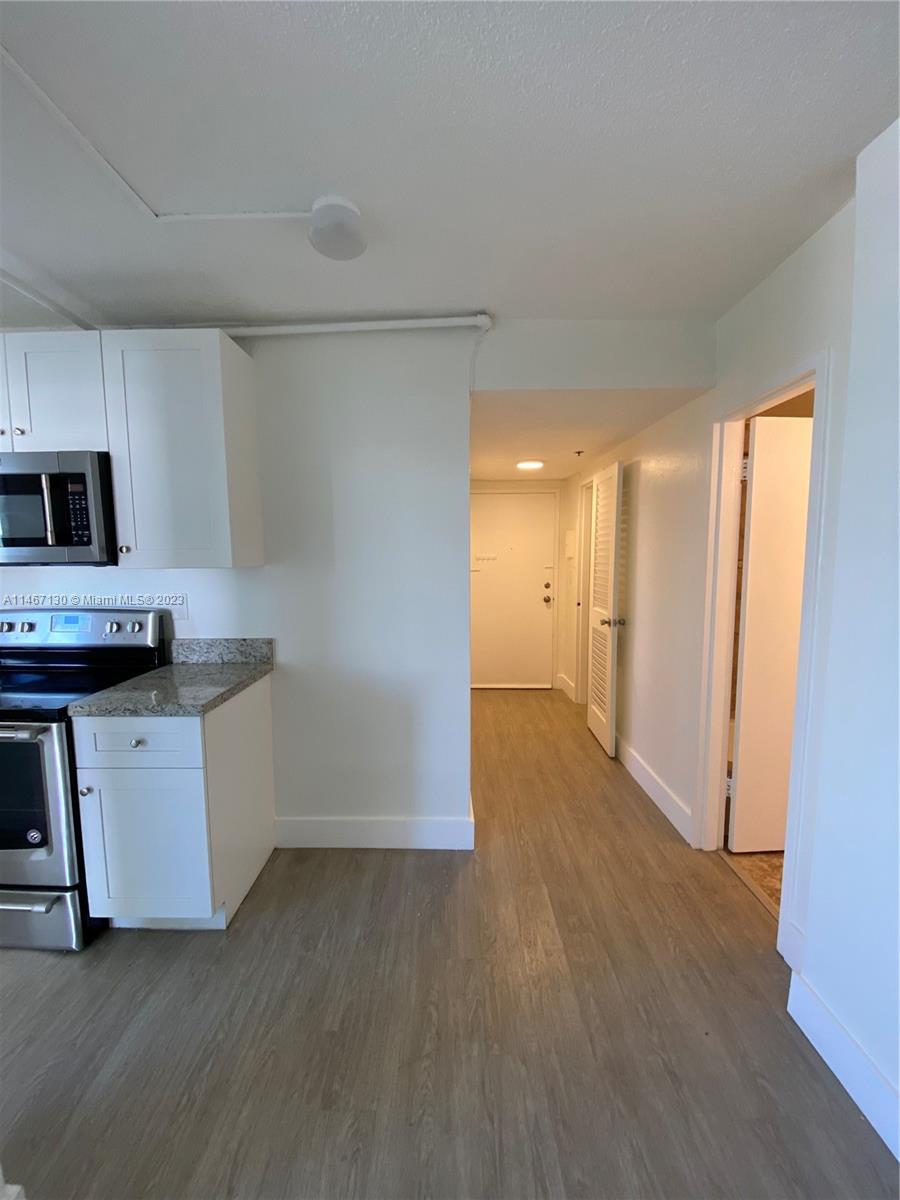 ISLANDER CONDO APTS - Residential Lease