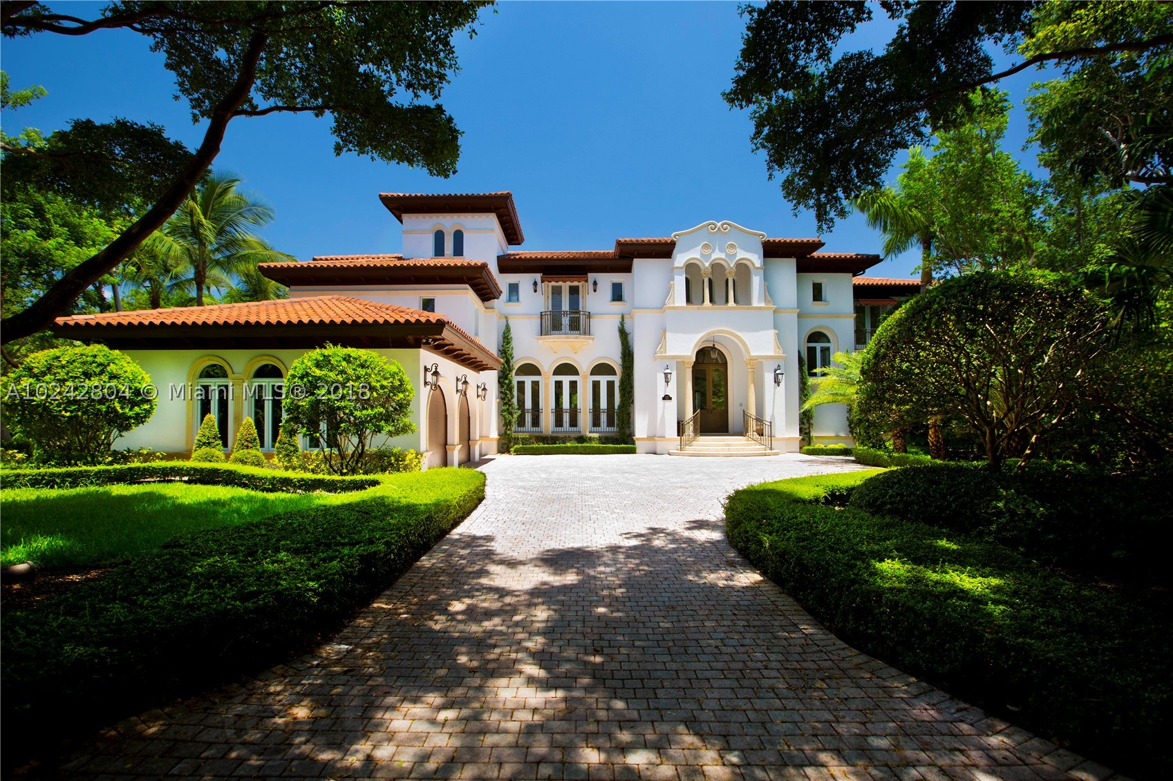 Cocoplum Yacht Club - Residential