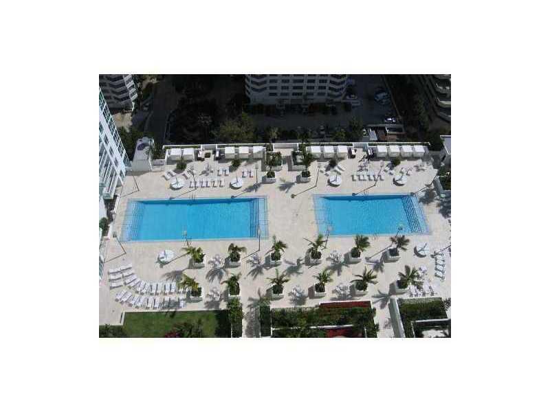 THE PLAZA 851 BRICKELL CO - Residential Lease