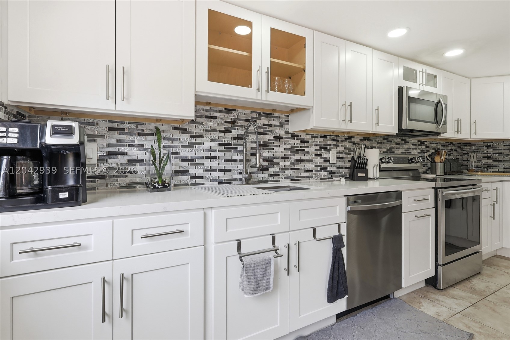SUNNYVIEW SUB - Residential