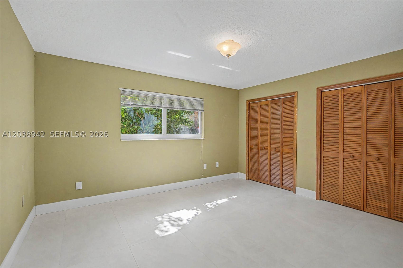 CLINTON GROVE ESTS - Residential