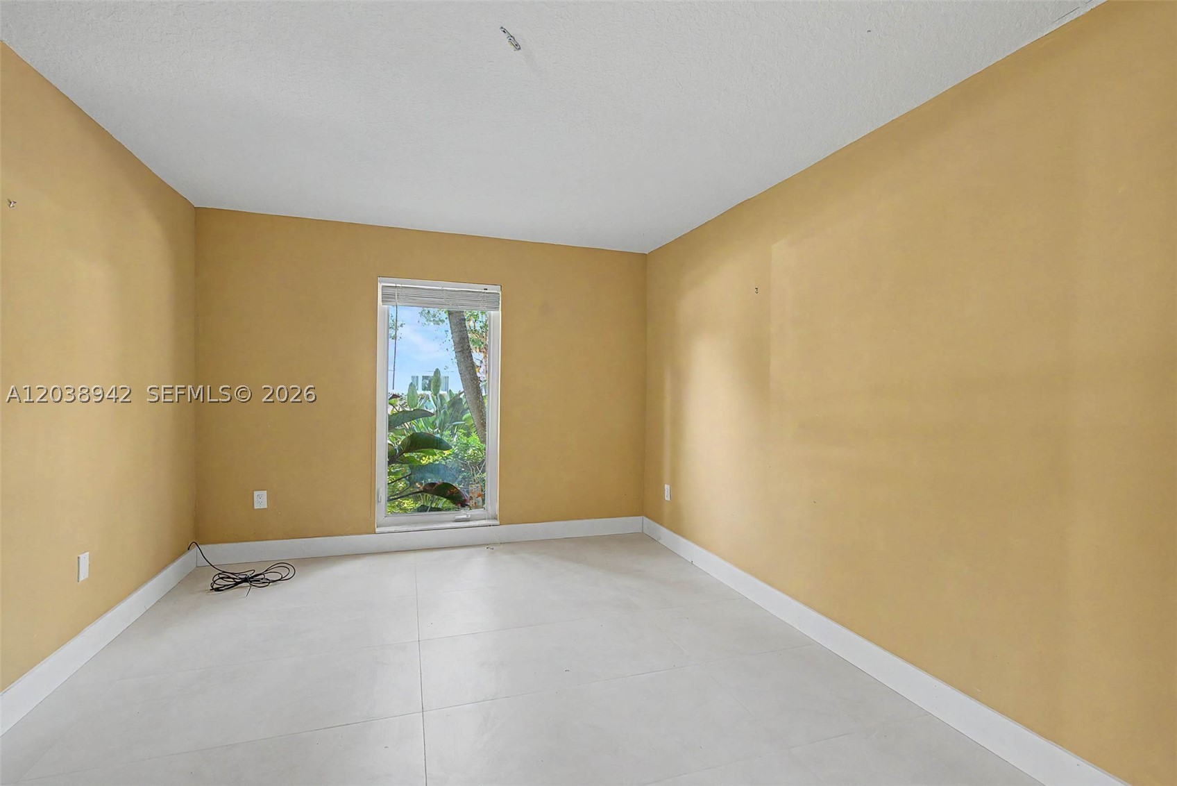 CLINTON GROVE ESTS - Residential