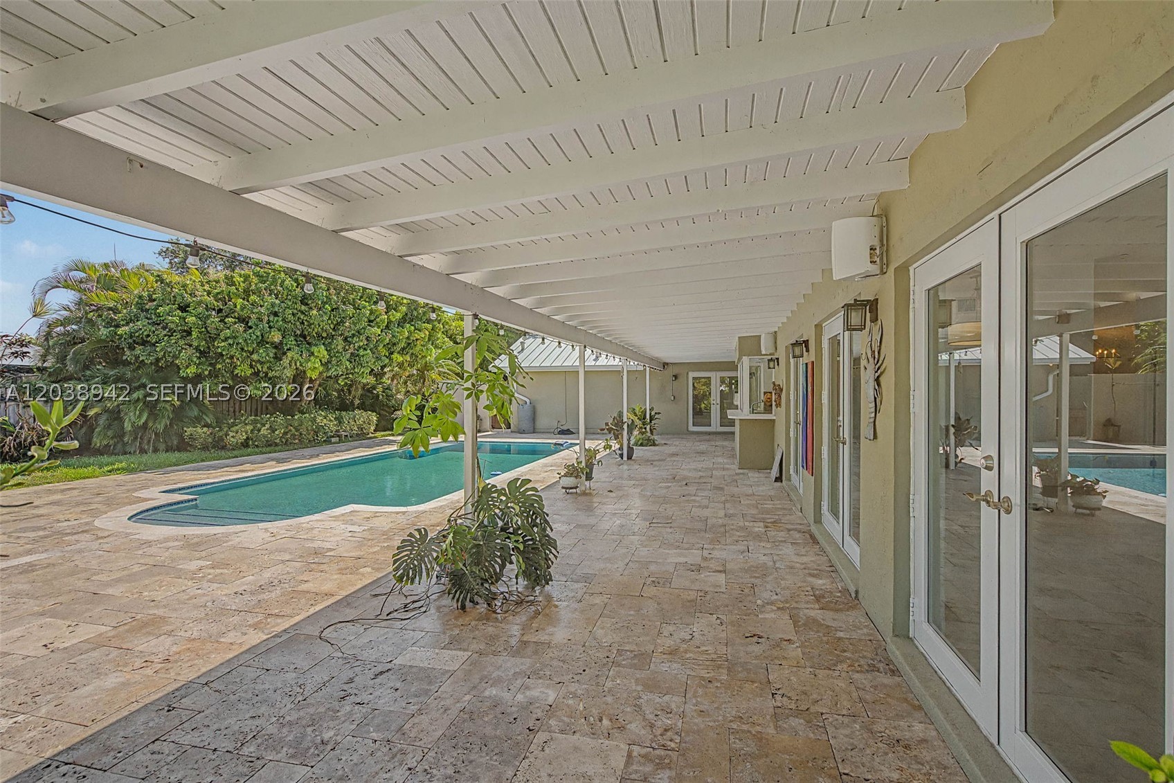 CLINTON GROVE ESTS - Residential