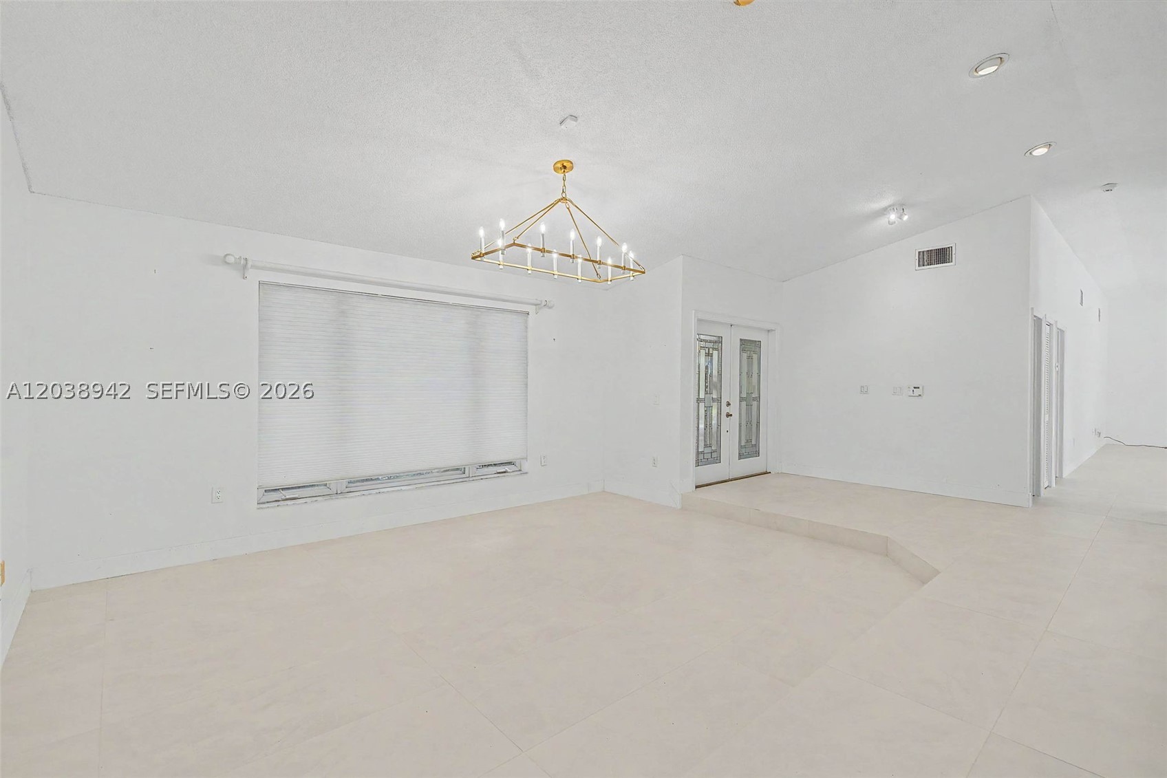 CLINTON GROVE ESTS - Residential
