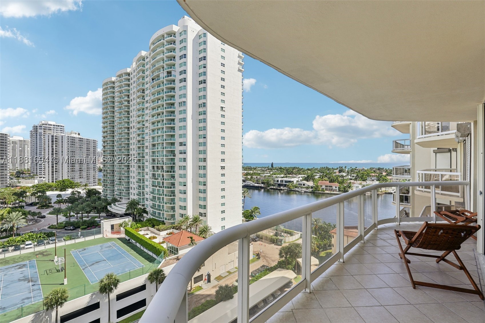 TERRACES NORTH TURNBERRY - Residential