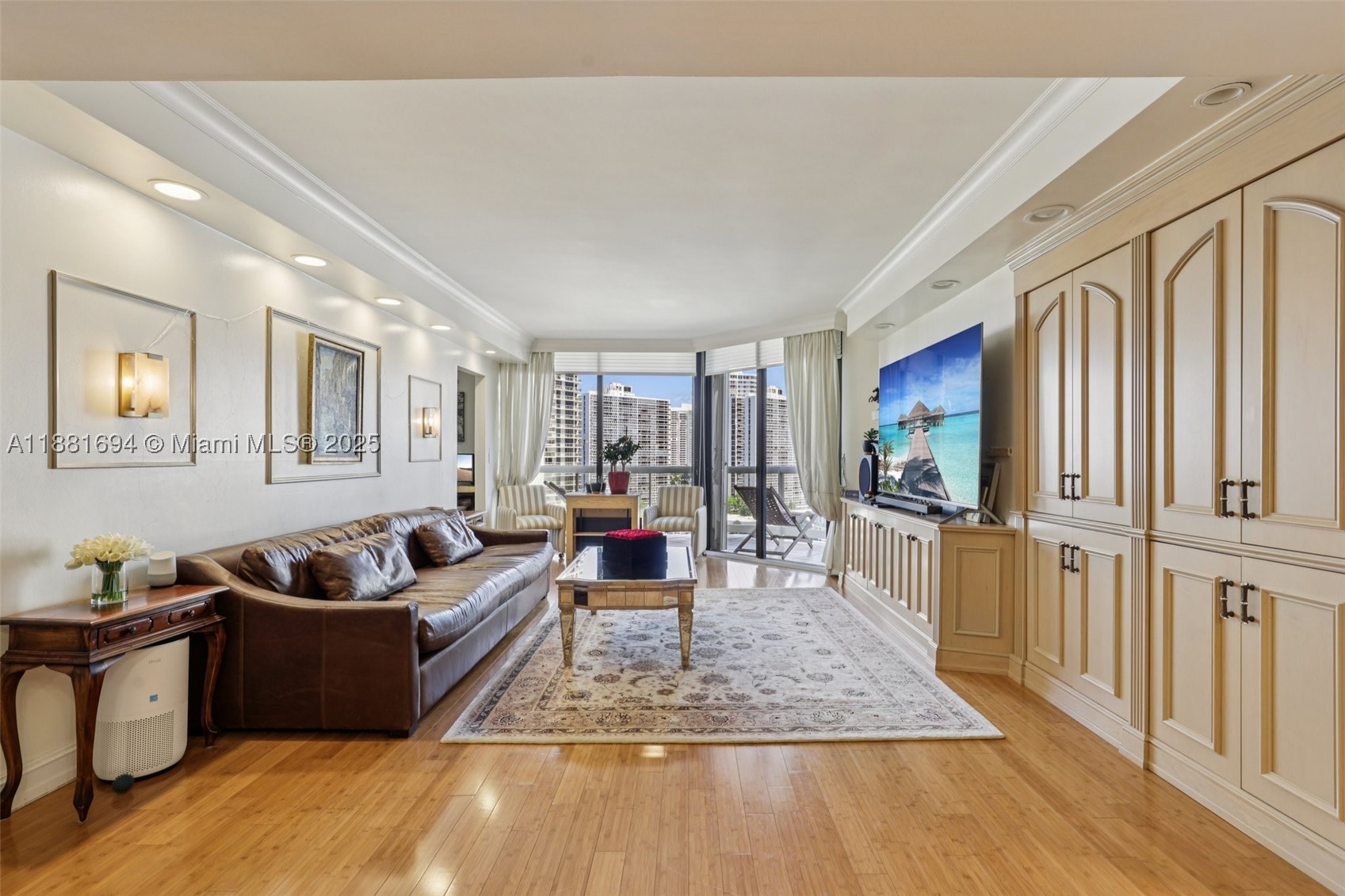 TERRACES NORTH TURNBERRY - Residential