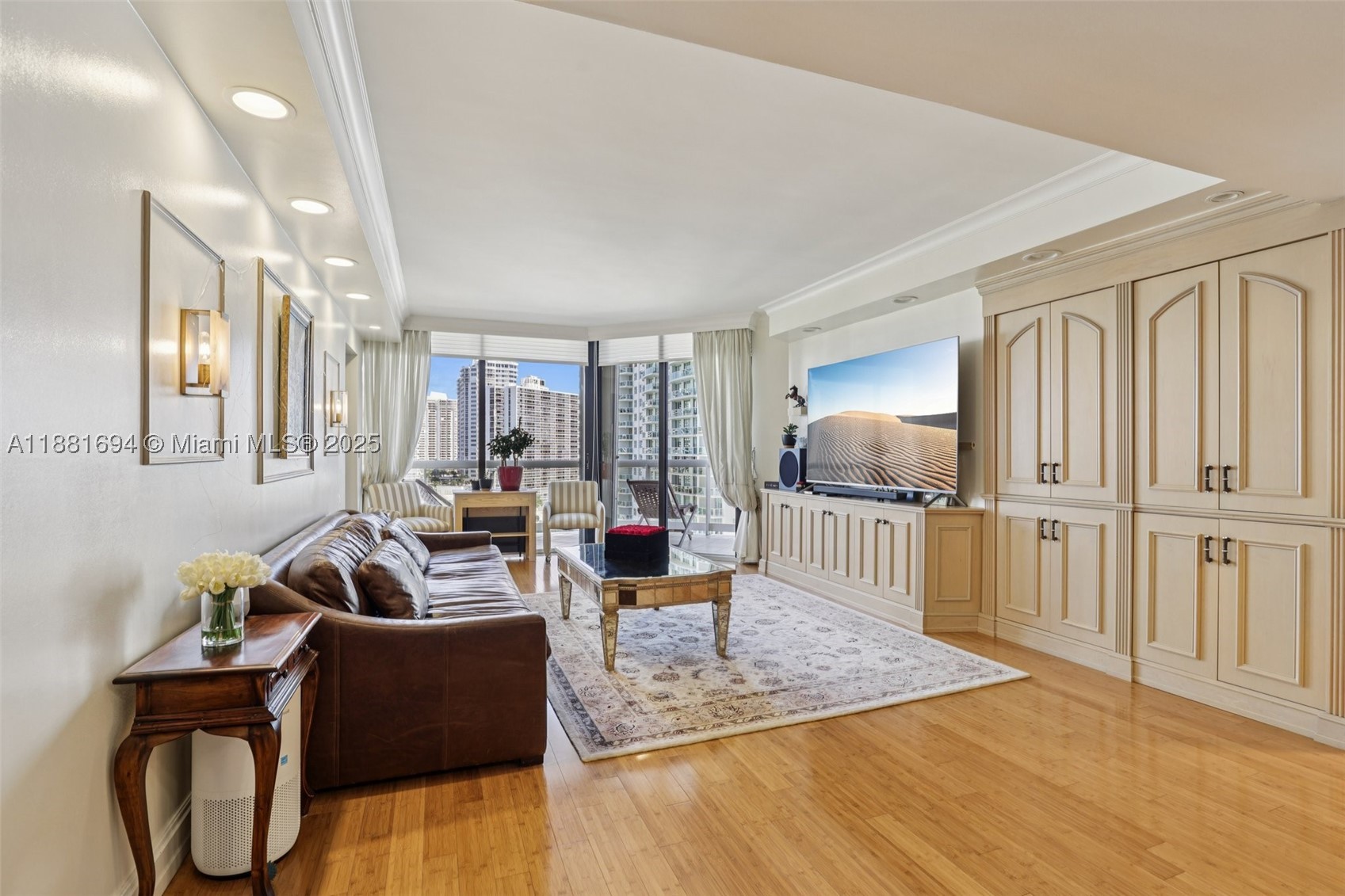 TERRACES NORTH TURNBERRY - Residential