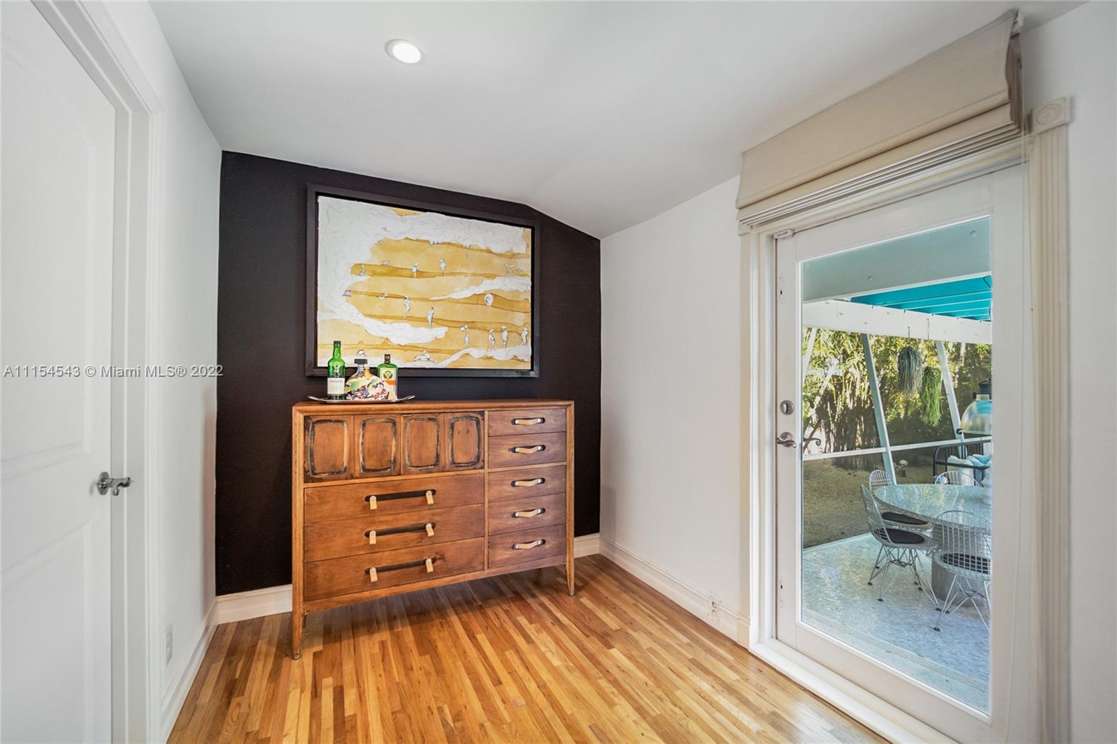 MIAMI SHORES SEC 3 - Residential