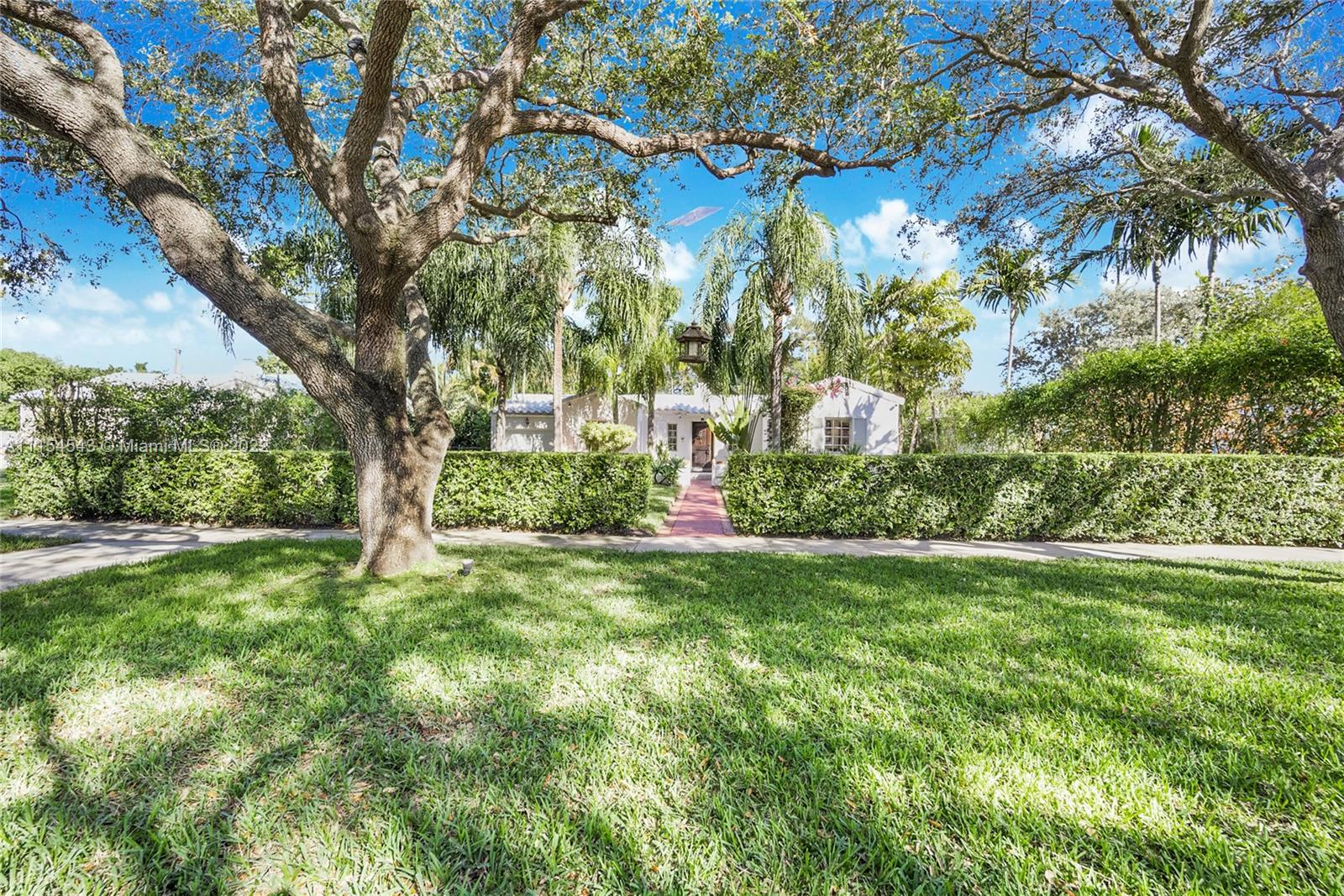 MIAMI SHORES SEC 3 - Residential