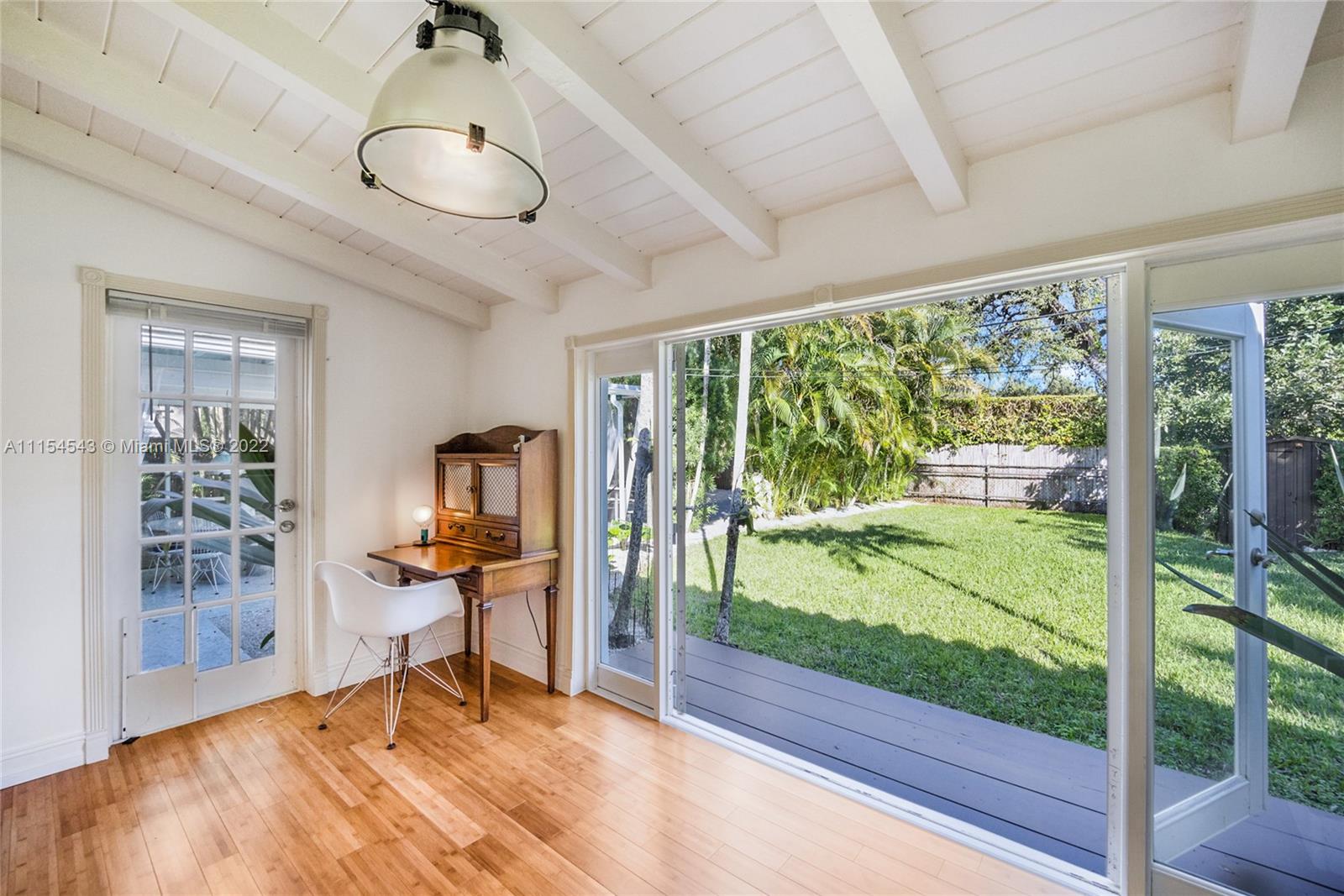 MIAMI SHORES SEC 3 - Residential