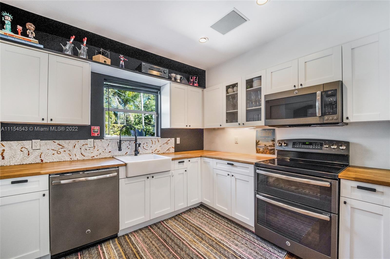 MIAMI SHORES SEC 3 - Residential