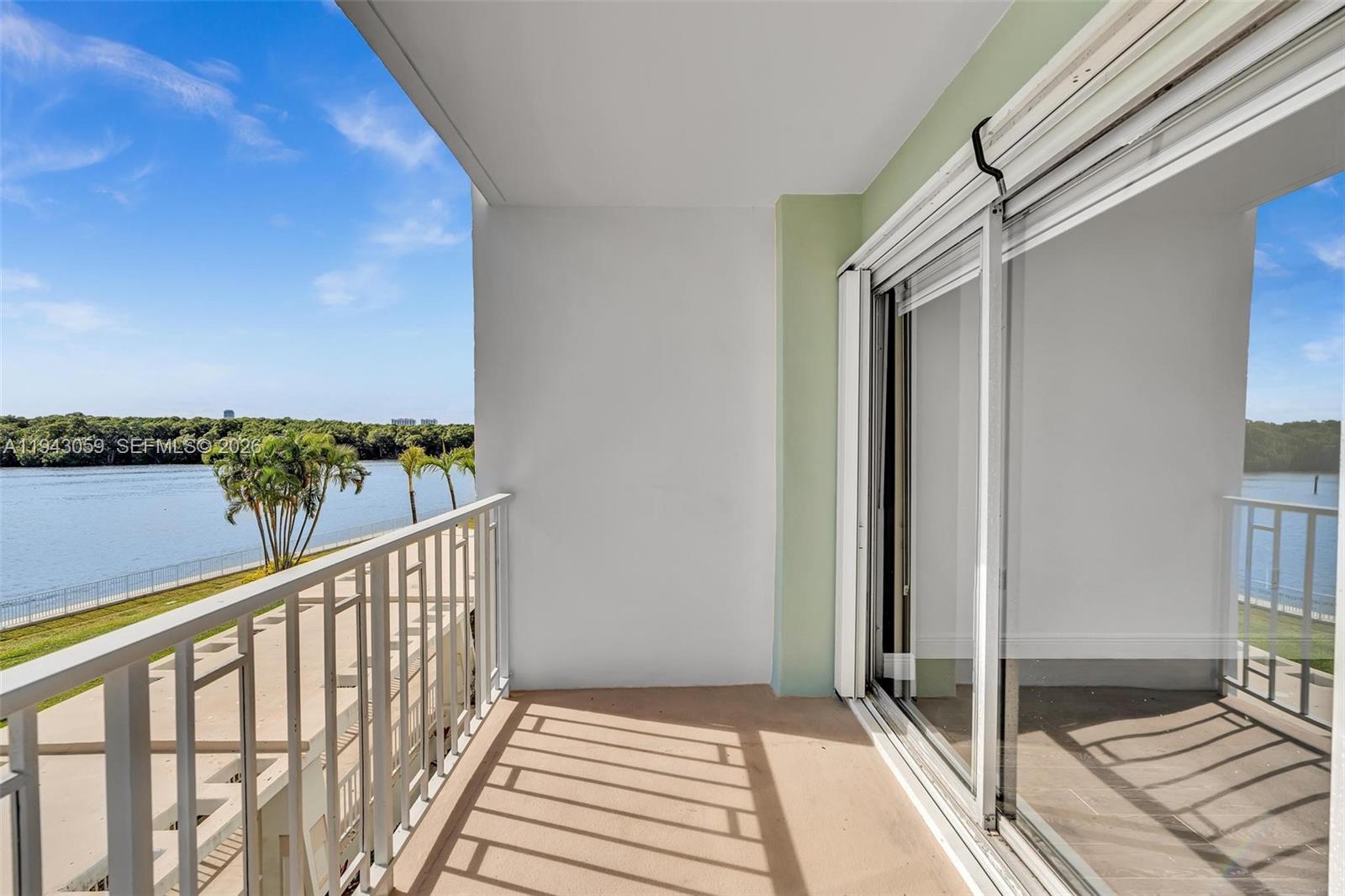 ARLEN HOUSE WEST CONDO - Residential