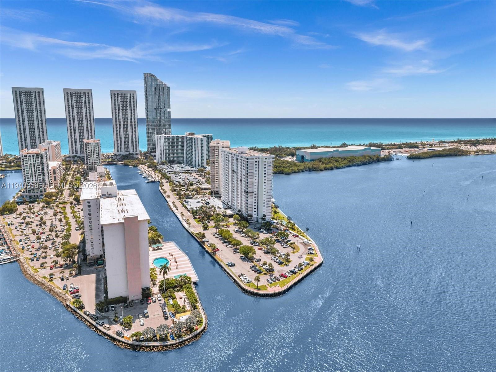 ARLEN HOUSE WEST CONDO - Residential