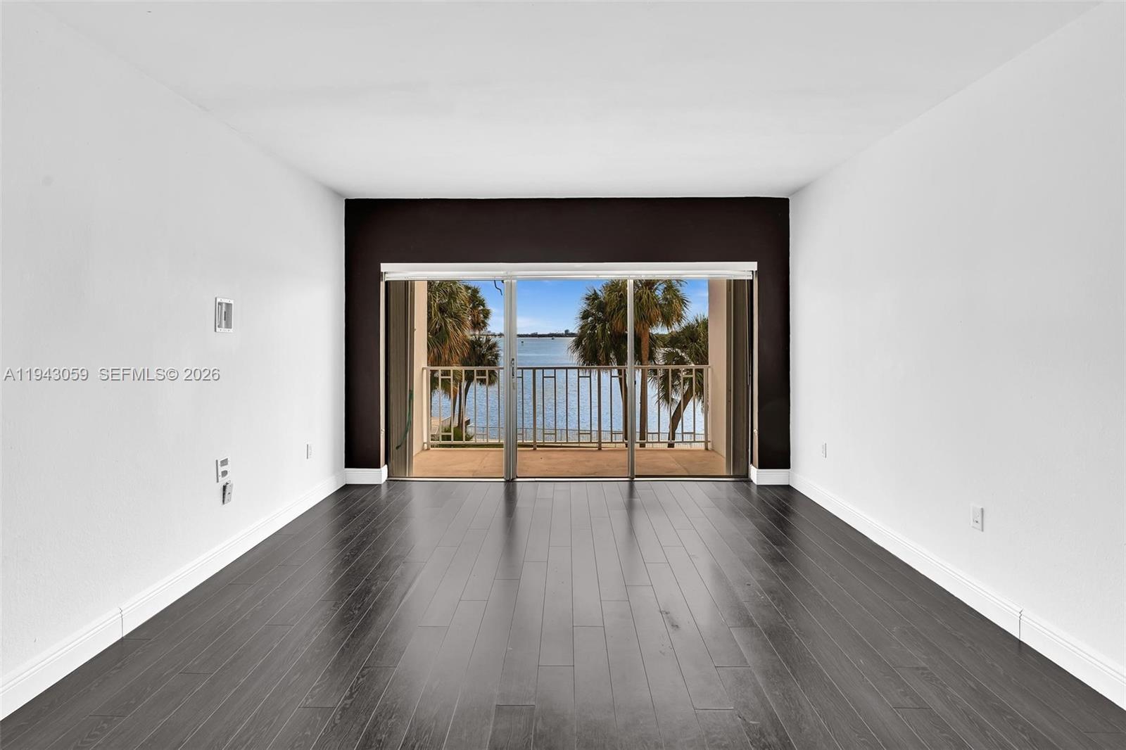 ARLEN HOUSE WEST CONDO - Residential
