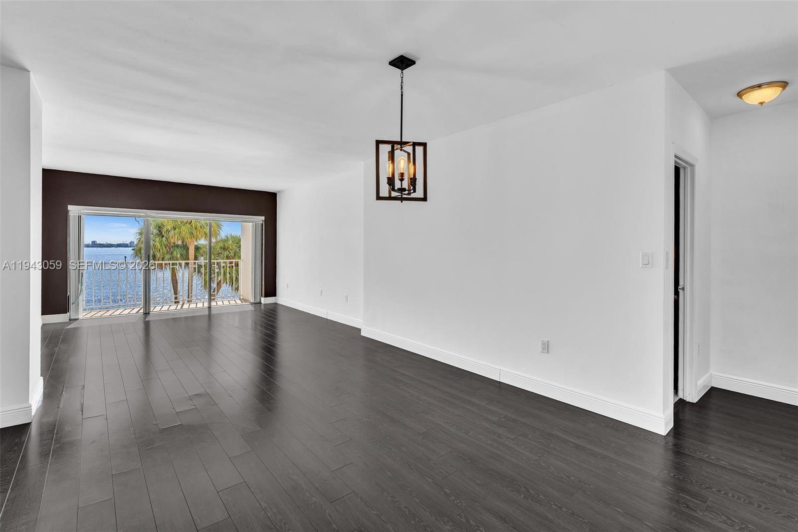ARLEN HOUSE WEST CONDO - Residential