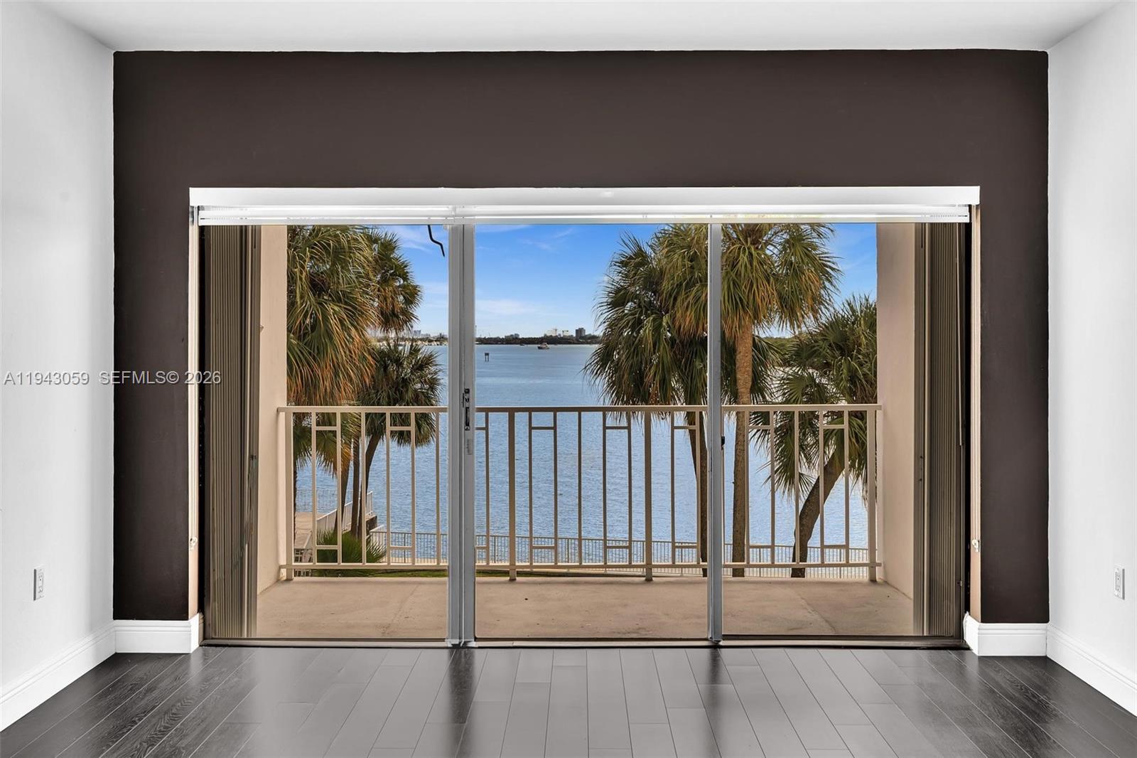 ARLEN HOUSE WEST CONDO - Residential
