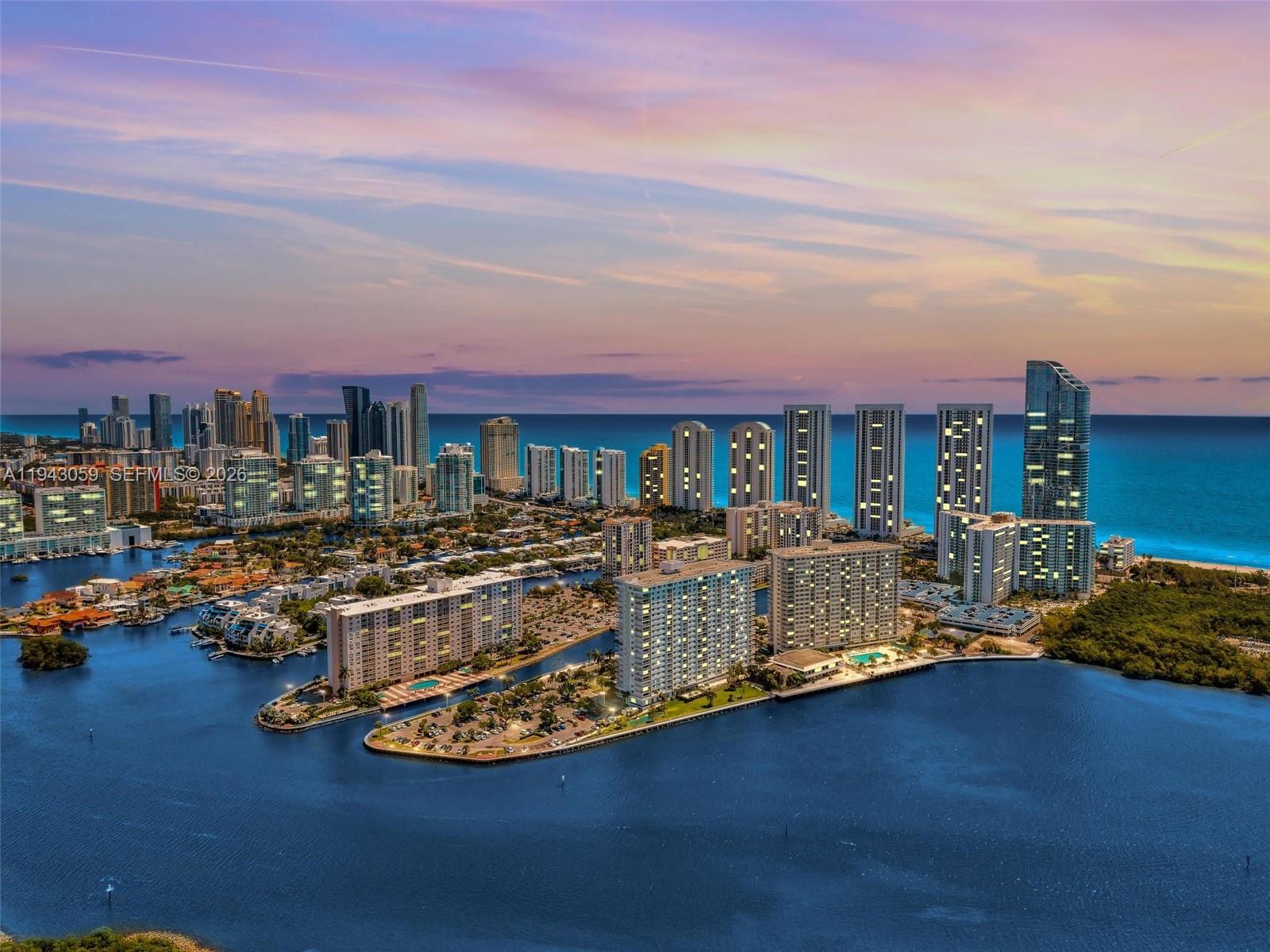 ARLEN HOUSE WEST CONDO - Residential