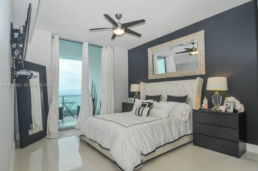 900 Biscayne - Residential Lease