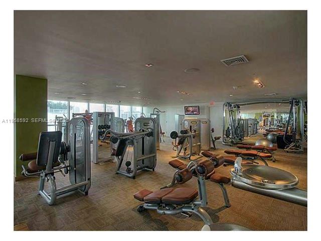 900 Biscayne - Residential Lease