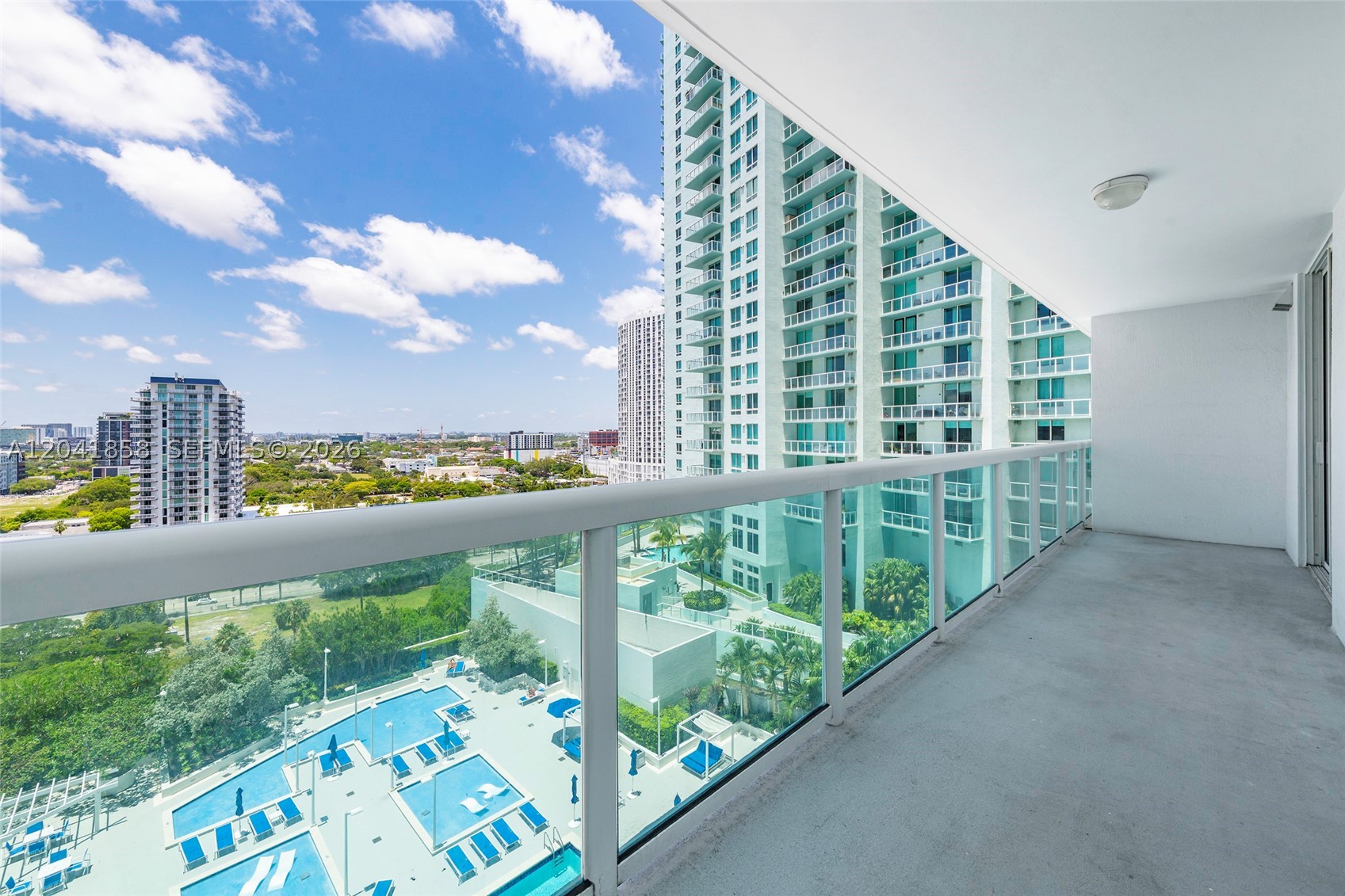 1800 CLUB CONDO - Residential Lease