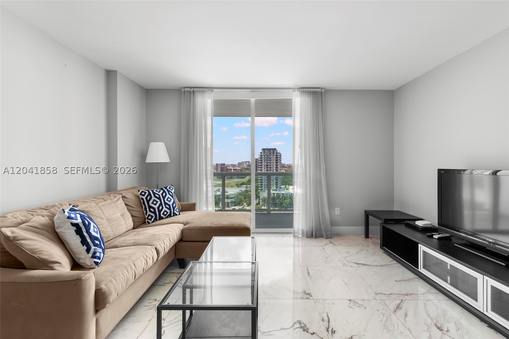 1800 CLUB CONDO - Residential Lease