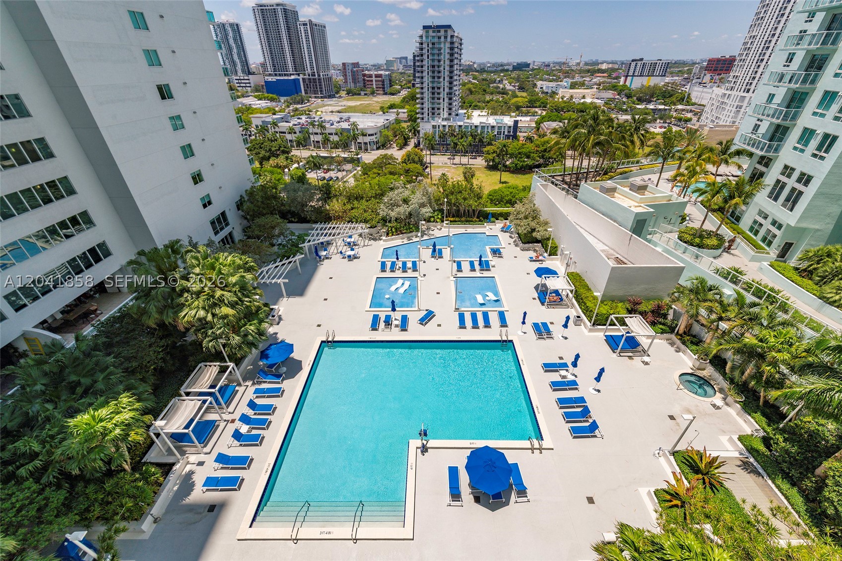 1800 CLUB CONDO - Residential Lease