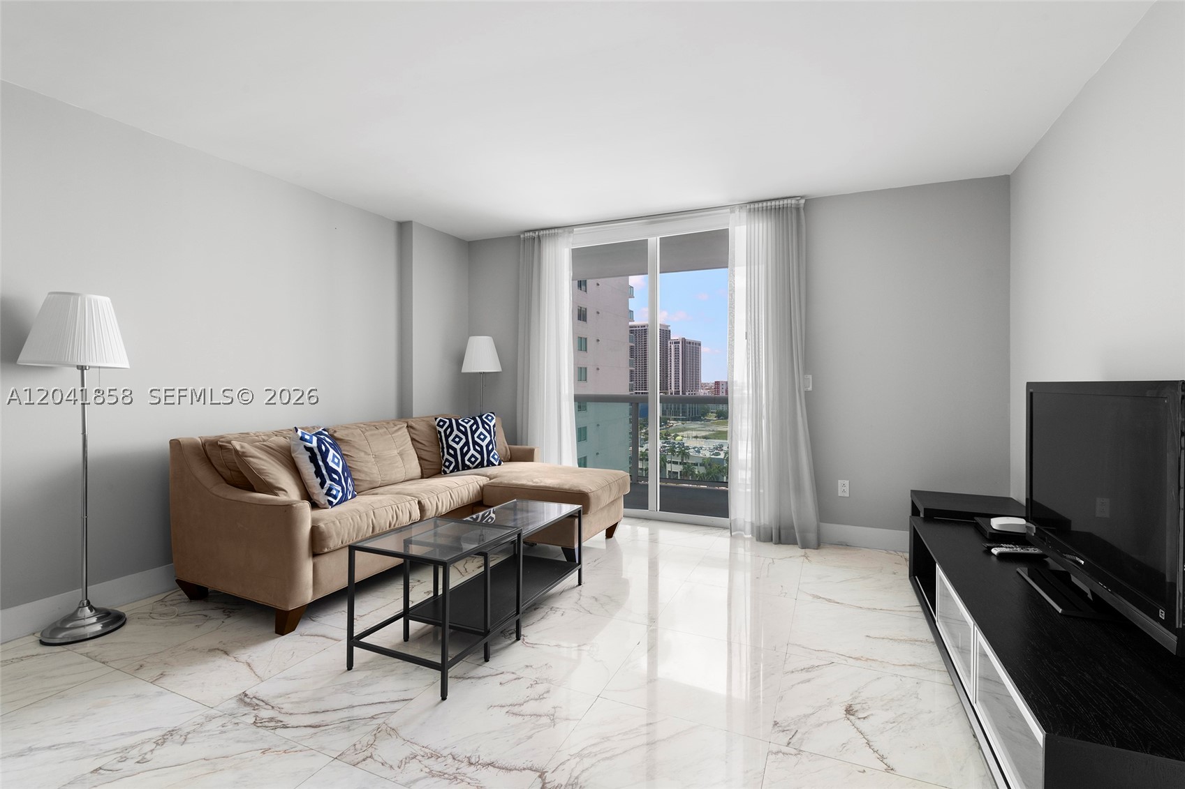 1800 CLUB CONDO - Residential Lease