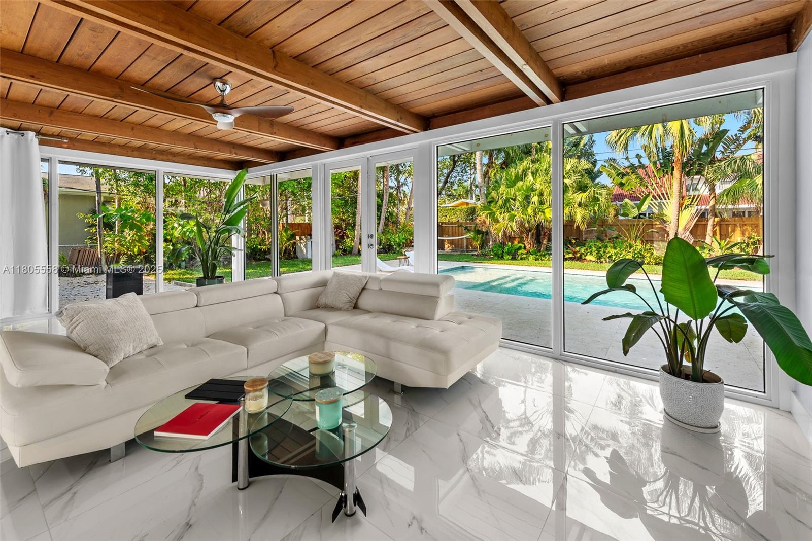 HOLLYWOOD LAKES SECTION - Residential