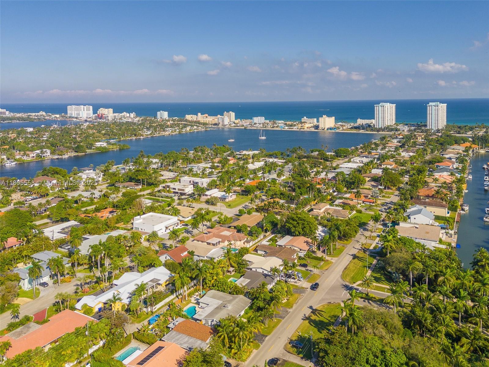 HOLLYWOOD LAKES SECTION - Residential