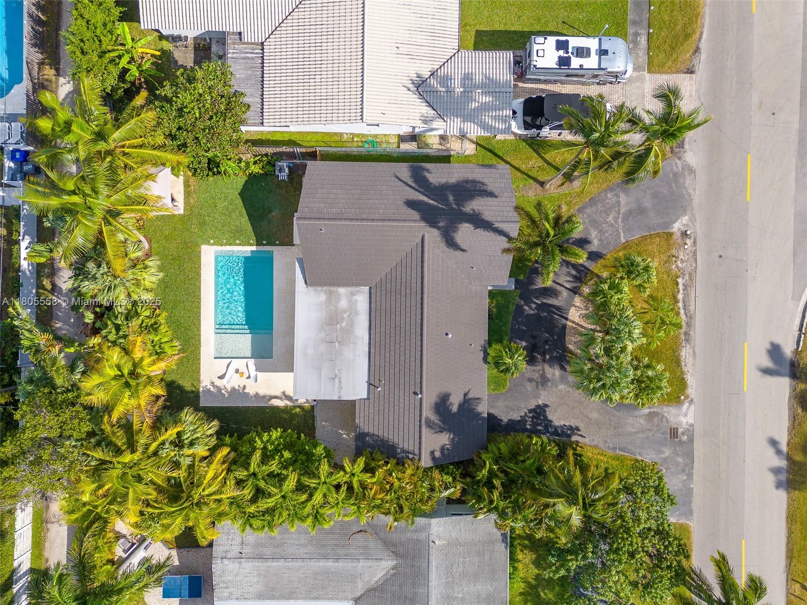 HOLLYWOOD LAKES SECTION - Residential