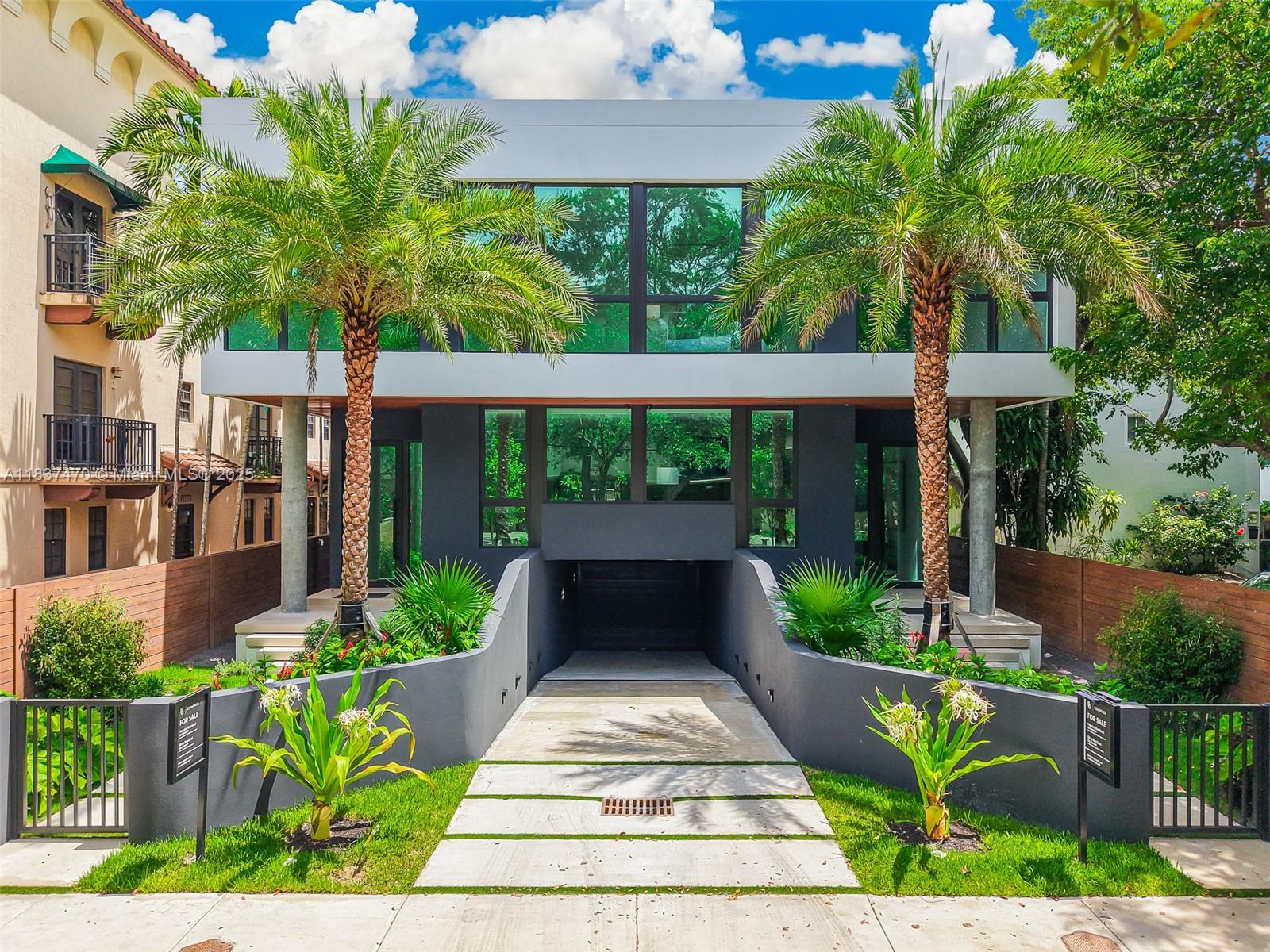 PALM TERRACE - Residential