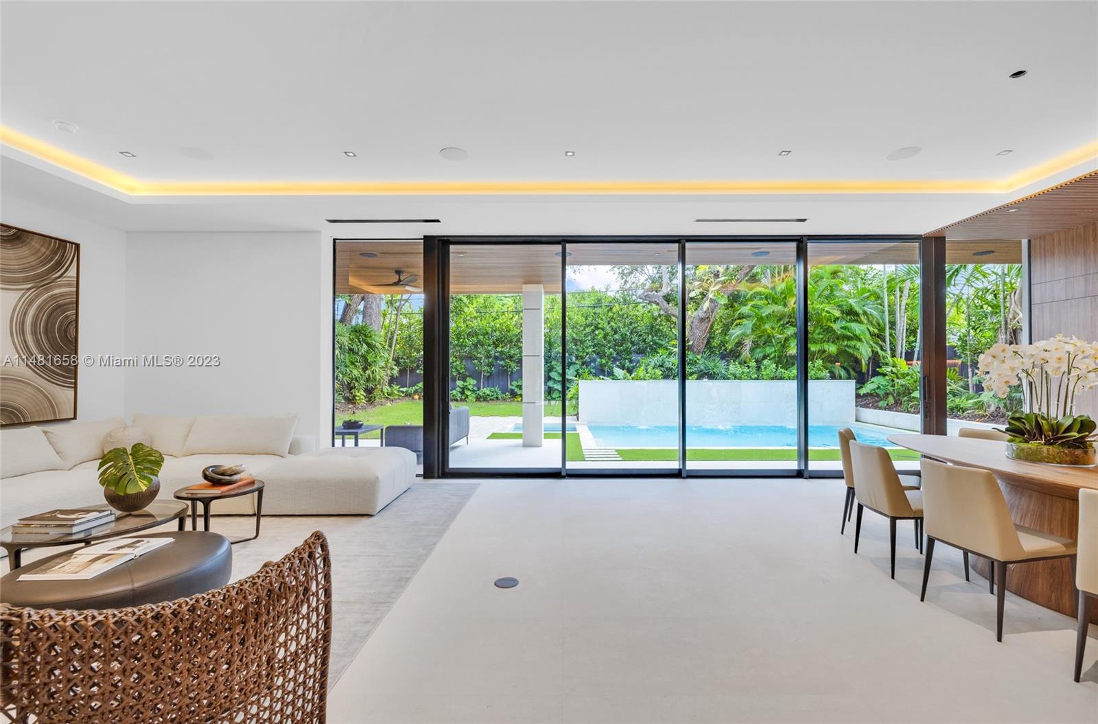 BAY HEIGHTS - Residential