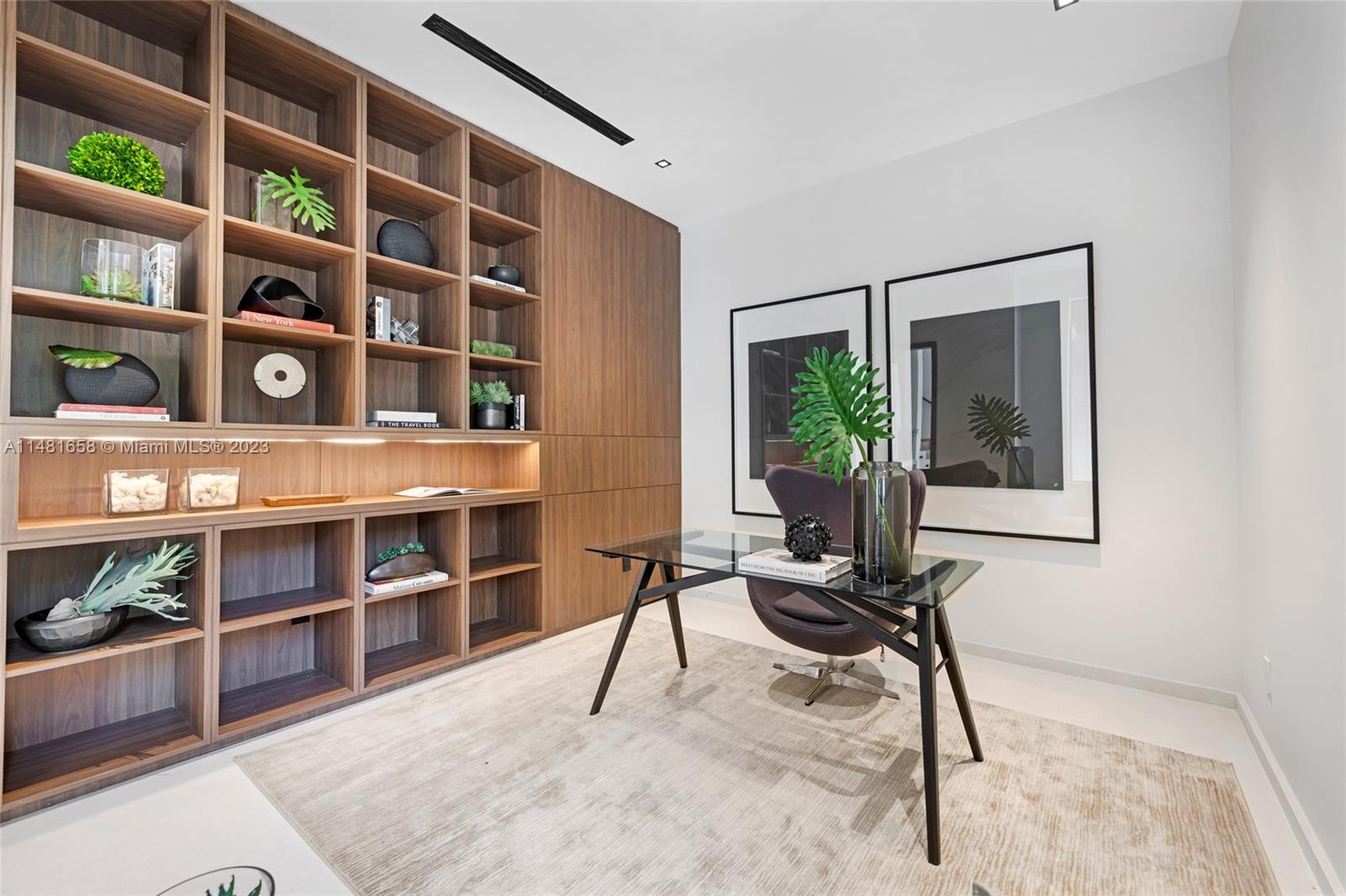 BAY HEIGHTS - Residential