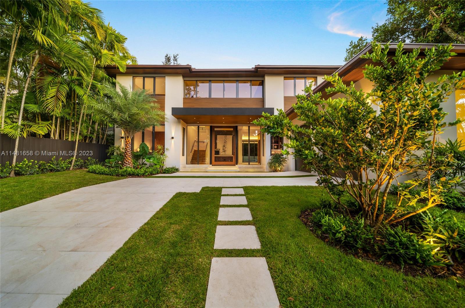 BAY HEIGHTS - Residential