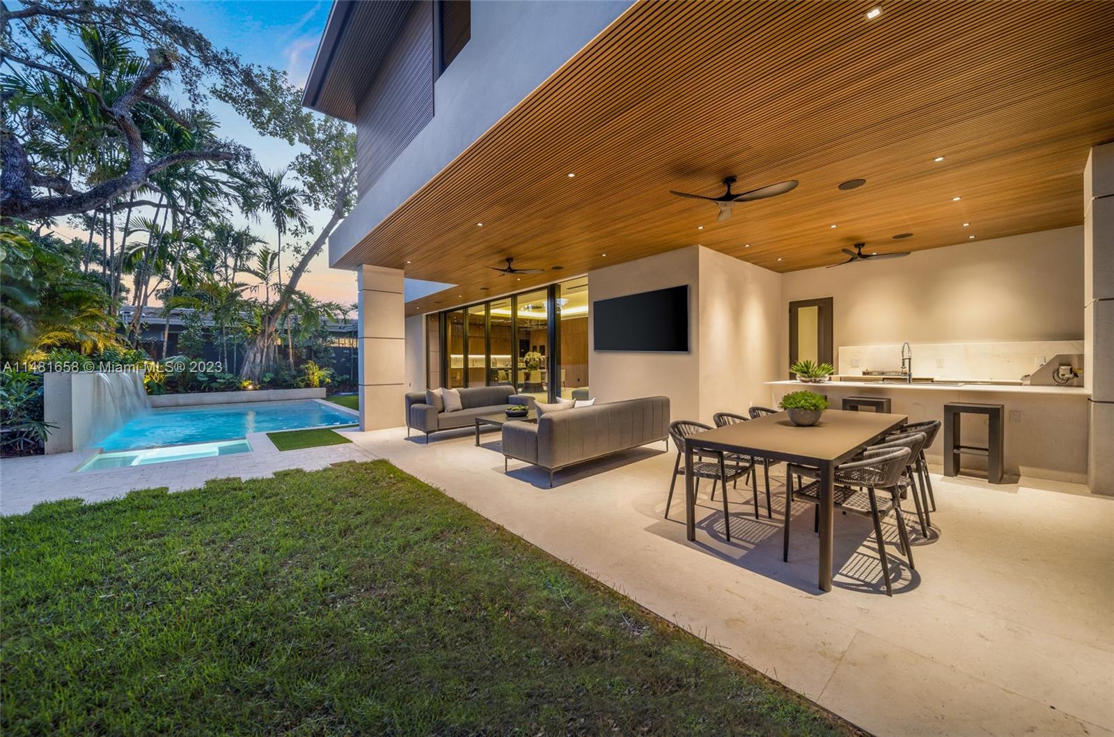 BAY HEIGHTS - Residential