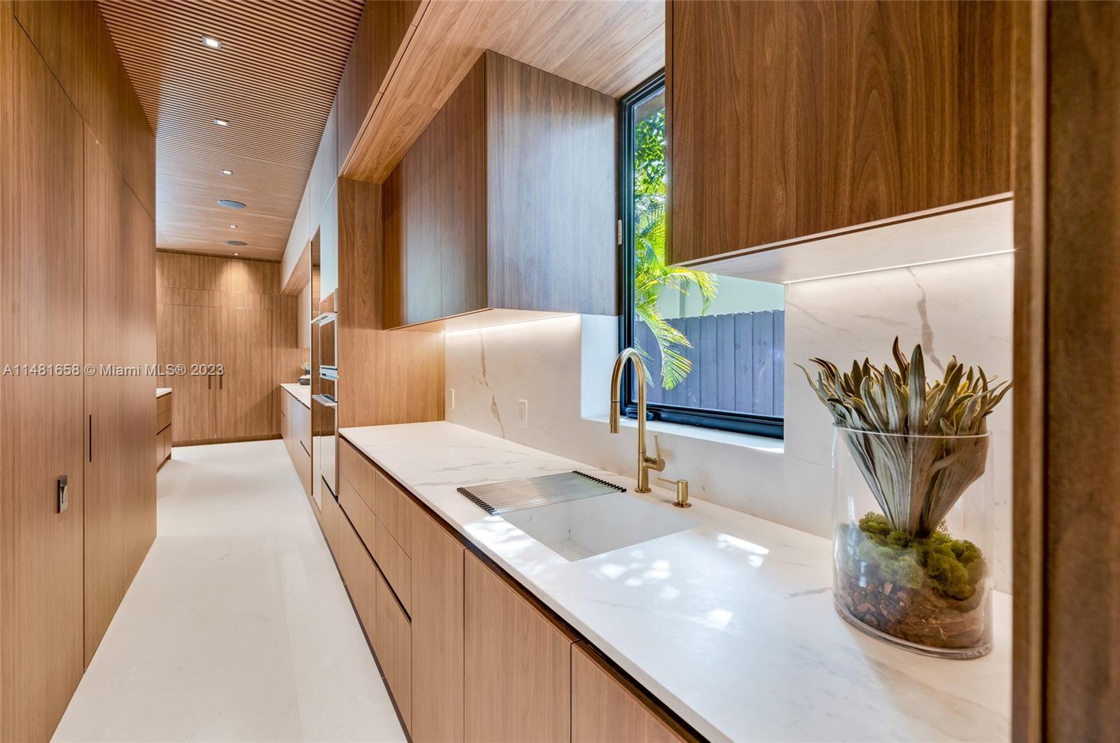 BAY HEIGHTS - Residential
