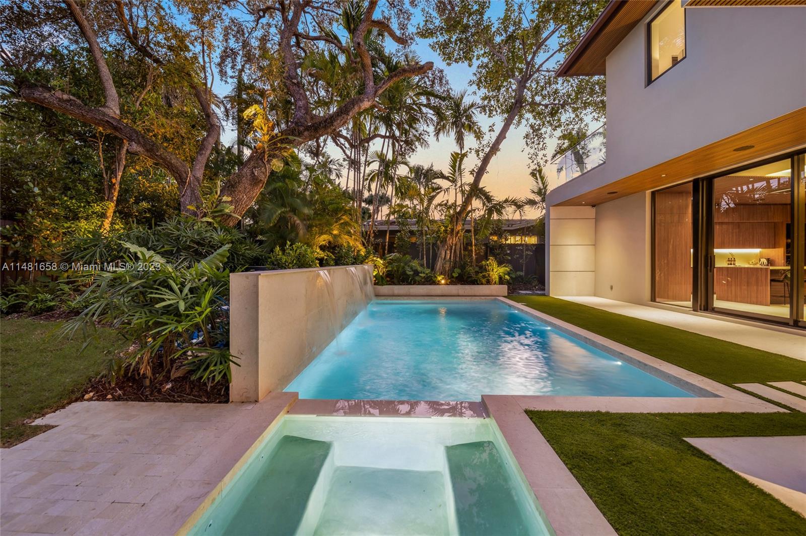 BAY HEIGHTS - Residential