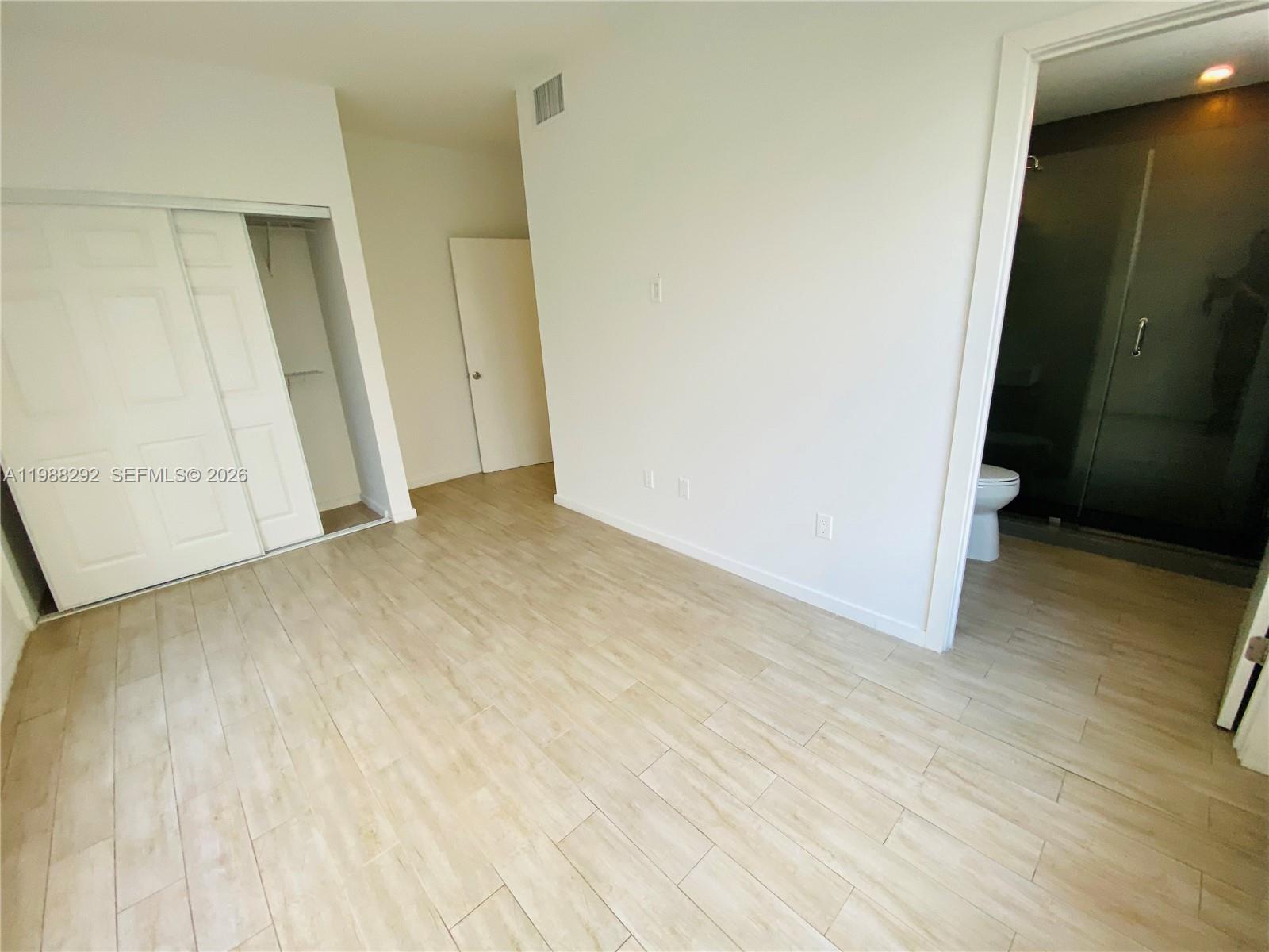 EMILY CONDO - Residential
