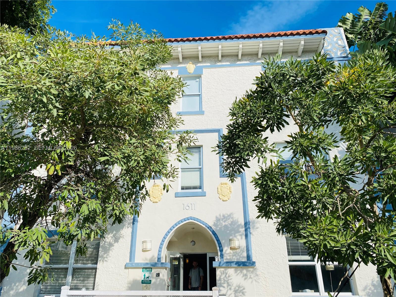 EMILY CONDO - Residential