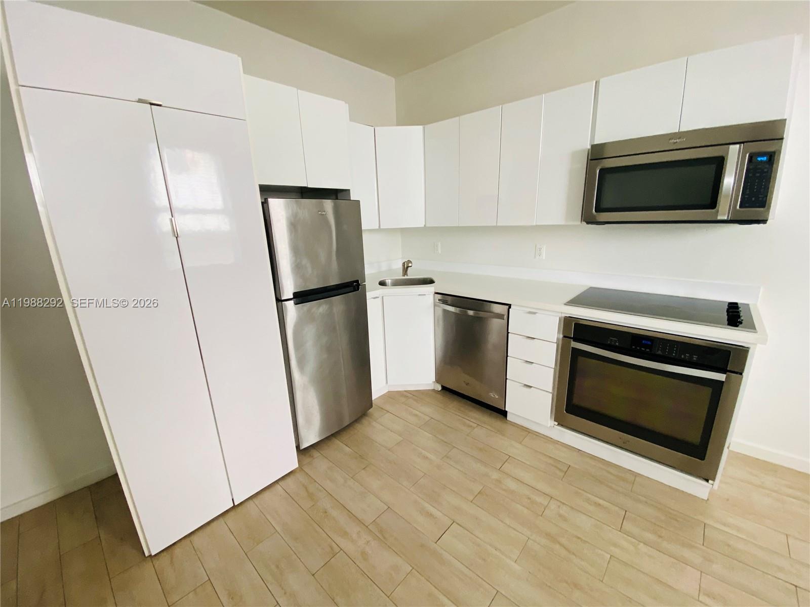 EMILY CONDO - Residential